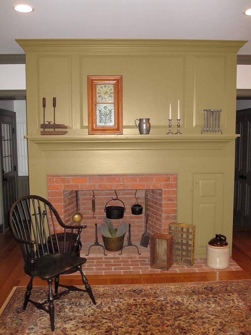 Old Village 1709pt Acrylic Latex Paint 1 Pint - Antique Yellow