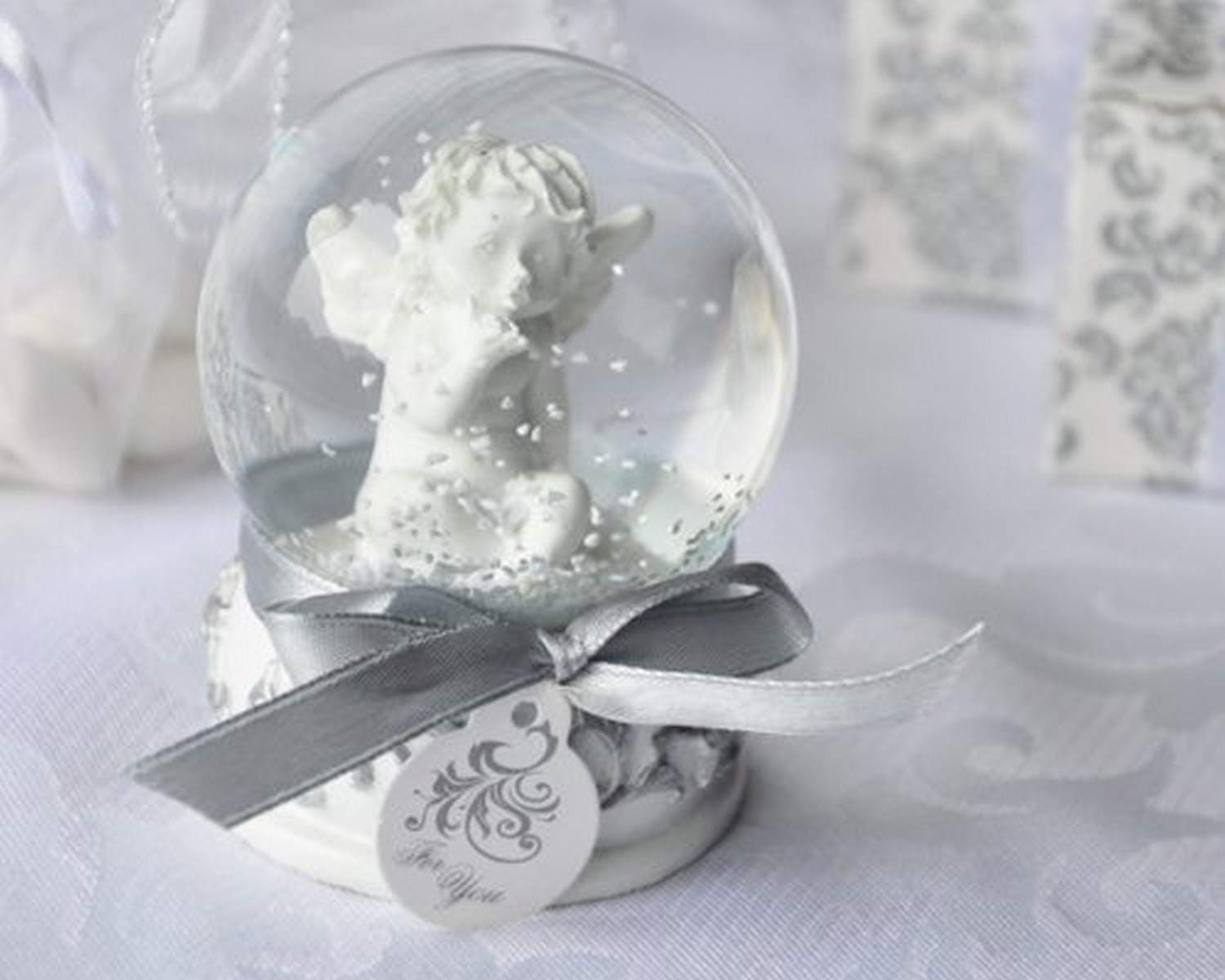 Artisano Designs "Angel Kisses" Cherub Snow Globe Favor