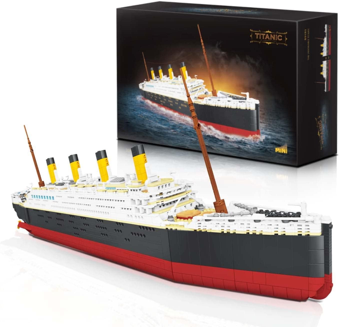 Giakei Titanic Model Building Blocks Set Toys, 4000+ PCS Cruise Ship with Light Micro Mini Bricks Toy Large Model DIY Educational Toys Ideal Gift for Adults and Kids Age 14+