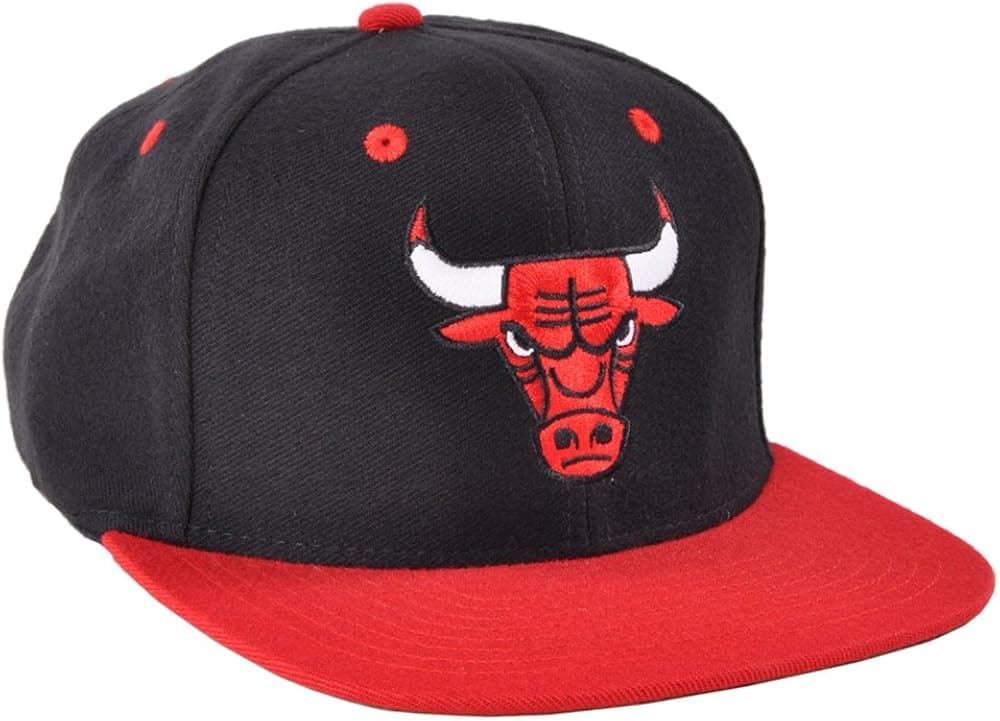 Chicago Bulls Black/Red Two Tone Snapback Adjustable Pl