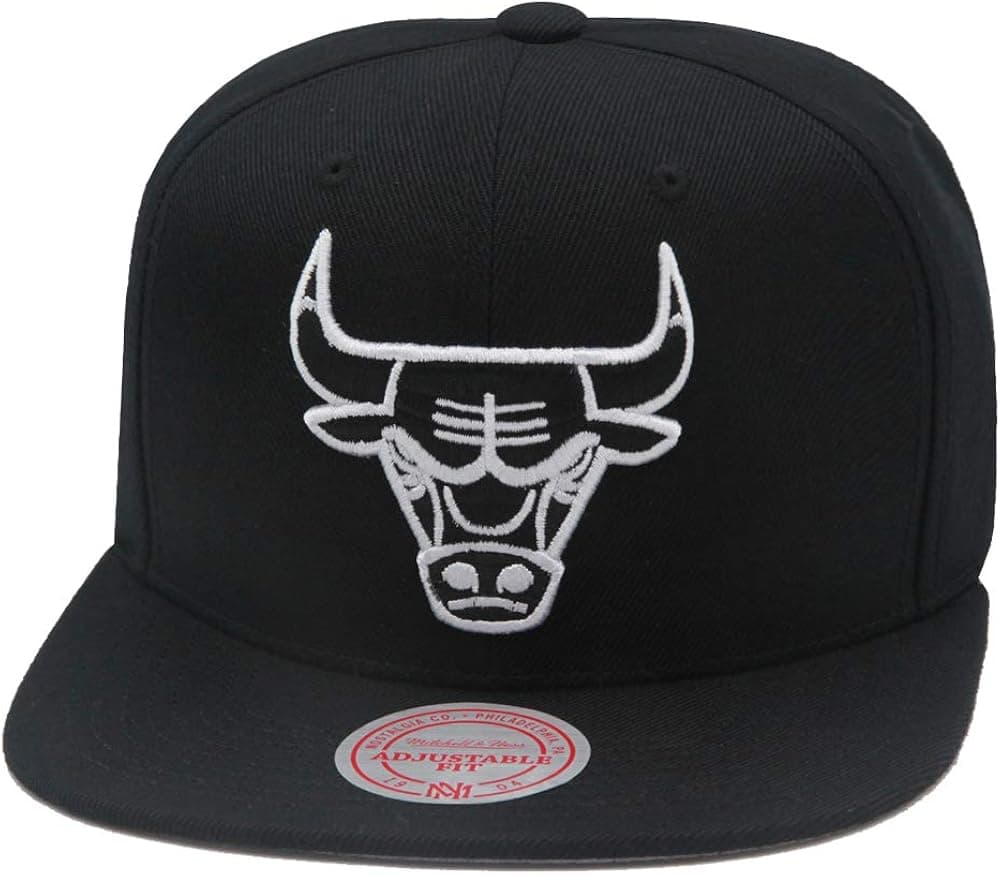 Mitchell & Ness Wool B/W Snapback CHI Bulls MM18155 Black