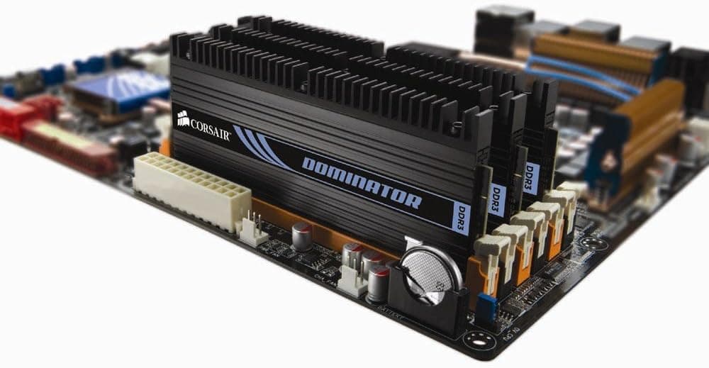 Corsair TR3X6G1600C8D Dominator 6 GB 3 x 2 GB PC3-12800 1600MHz 240-Pin DDR3 Core i7 Memory Kit