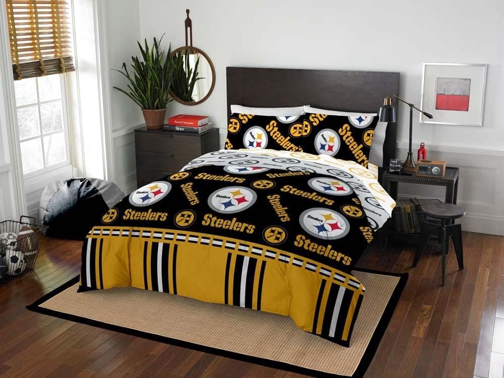 Northwest The Company Officially Licensed NFL Pittsburgh Steelers Full Bed in a Bag Set, 78" x 86"