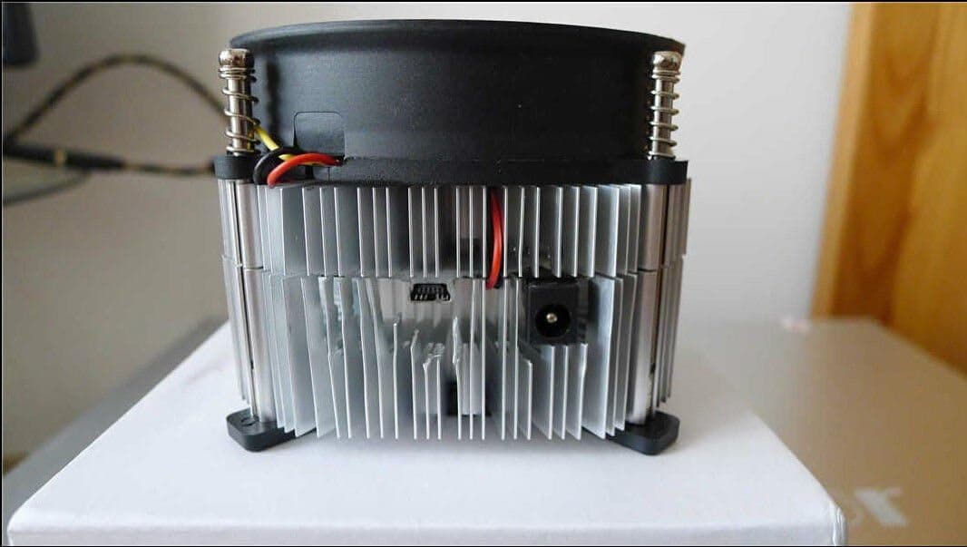 Rockminer R-BOX 32-37GH/S 4AM Gen3.TSMC 40nm BTC Miner includes USB Cable & Power line
