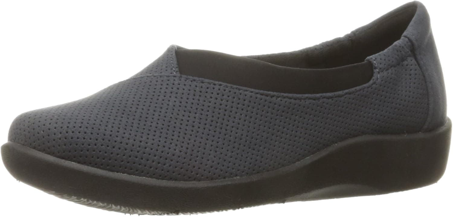 Clarks Women's CloudSteppers Sillian Jetay Flat