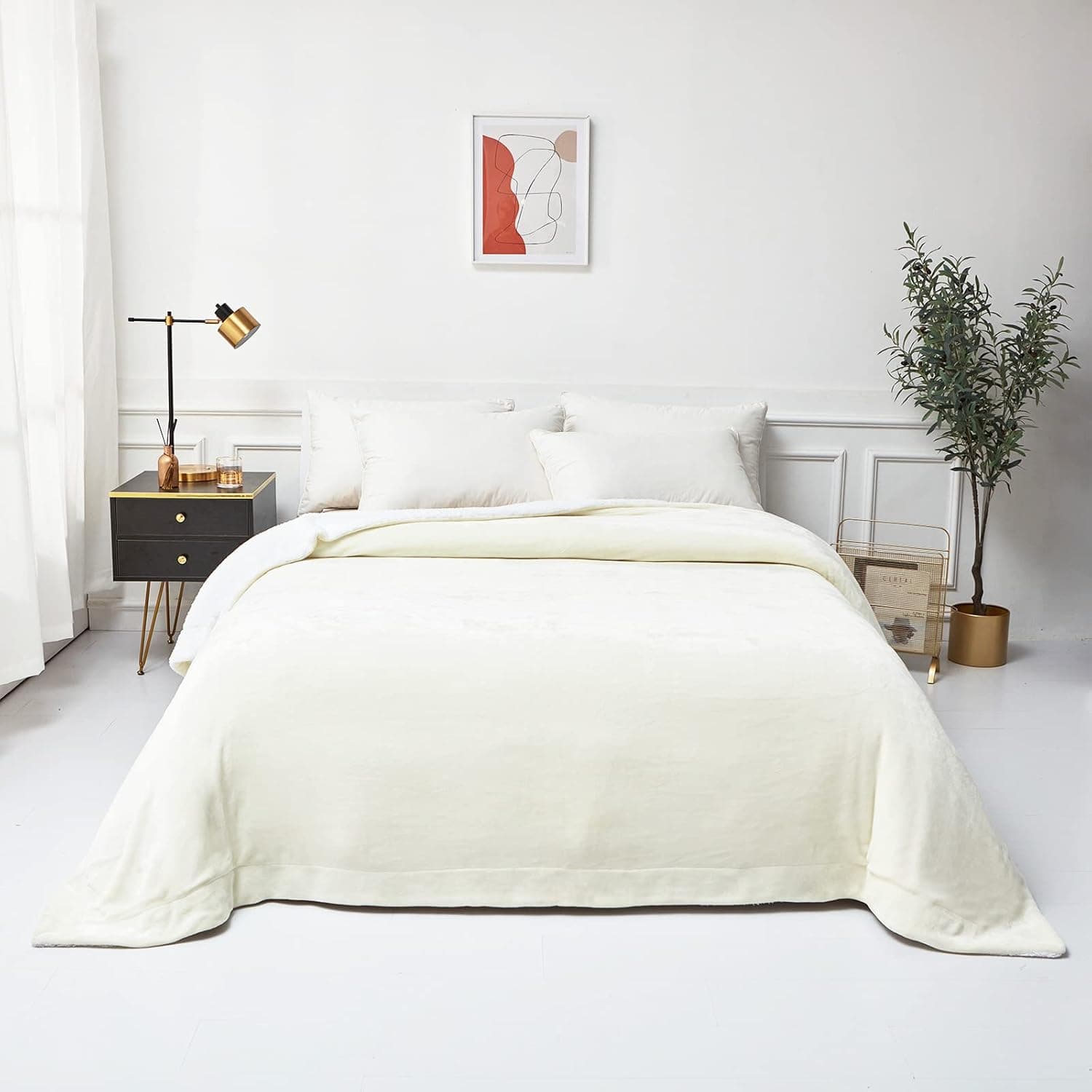 Beamlike Sherpa Fleece Blanket Super Soft Throw Blanket, Cream Twin Size Blanket Cozy Warm Bed Microfiber Blanket, 60"x80", Twin