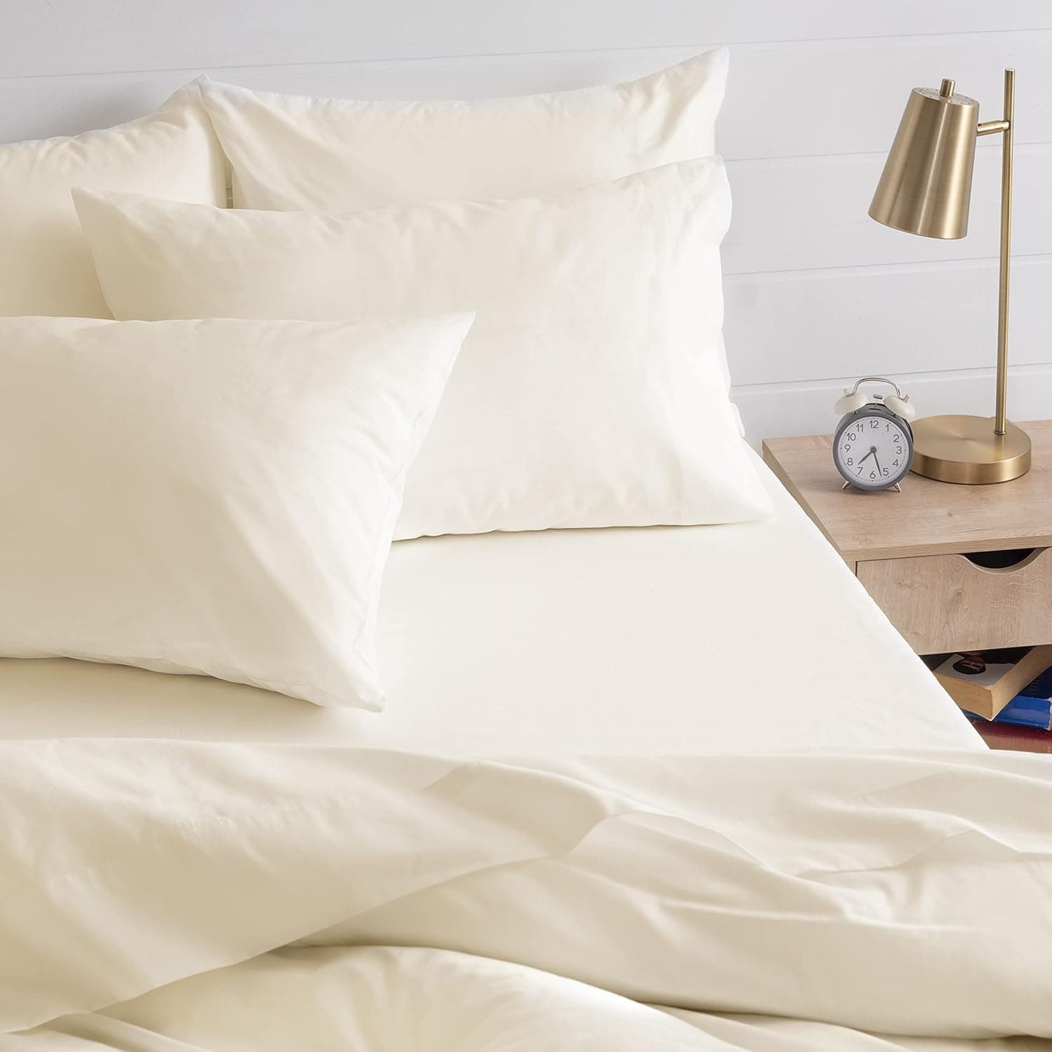 WELSPUN BASICS 100% Cotton Percale Solid Sheet Sets | King | Cream | Soft & Cool | Durable | Oeko-Tex Certified | Made in Green | 1 Flat Sheet 1 Fitted Sheet 2 King Pillowcases