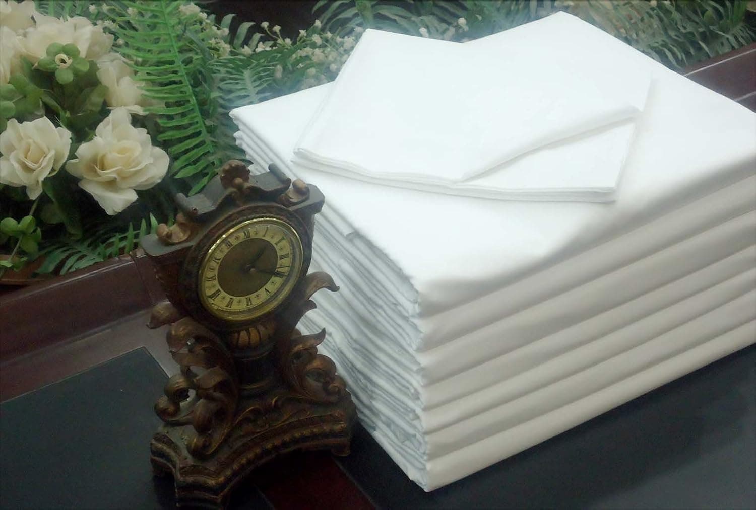 Union Hospitality 24 Standard Size Pillow Cases 20" x 32" T180 Thread Count Percale Hotel Linen - White (Standard)