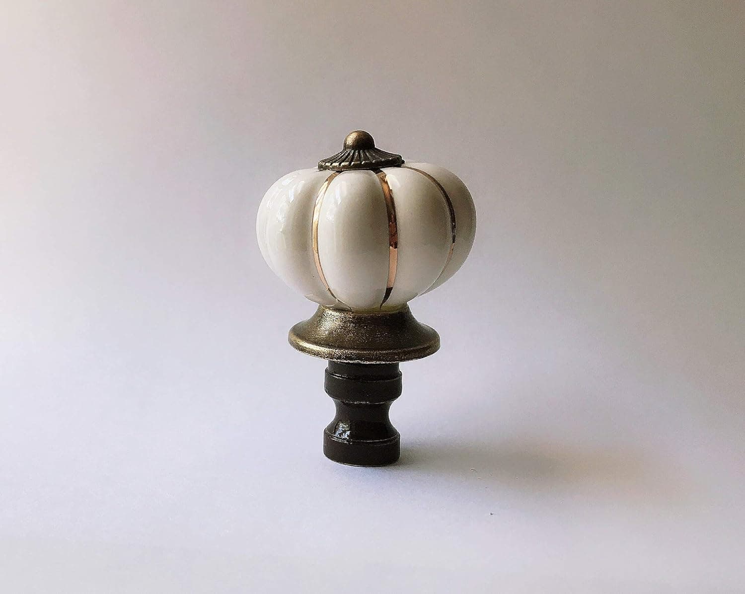 Set of 2 White Scallop Porcelain Lamp Shade Finials, Harp Toppers