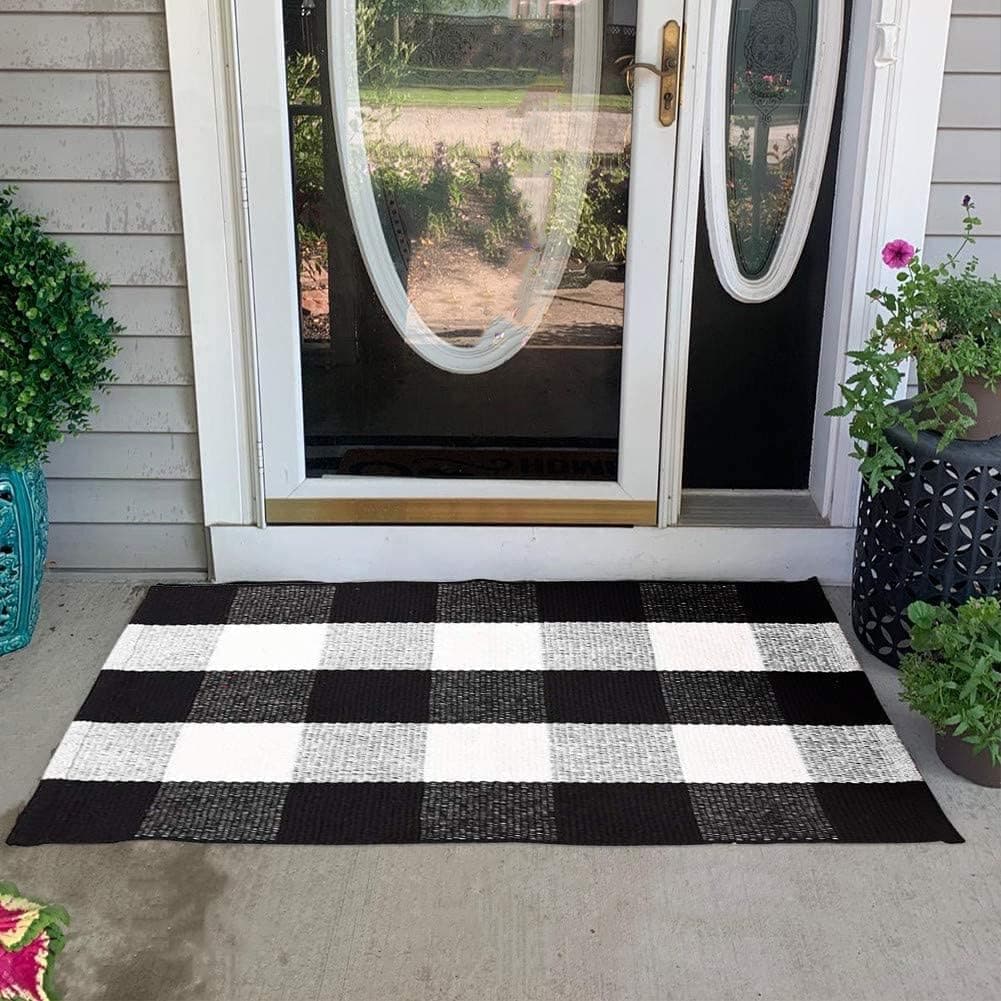 Poowe Kitchen Runner Rugs - Black and White Retro Lattice Area Rugs Hand Woven Washable Rug/Mat Entryway for Bedroom, Kitchen, Laundry Room Washable (2ft x 6ft, Black and White Plaid)