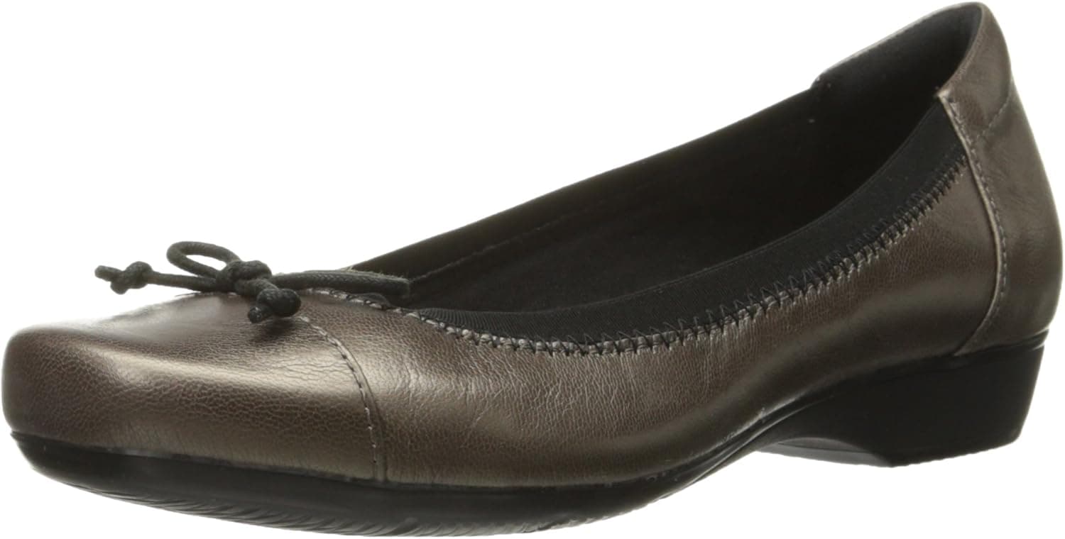 Clarks Women's Blanche Nora Ballet Flat