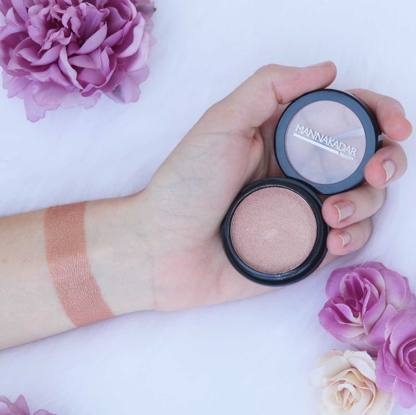 Manna Kadar Cosmetics Fantasy, Blush Highlighter Eyeshadow