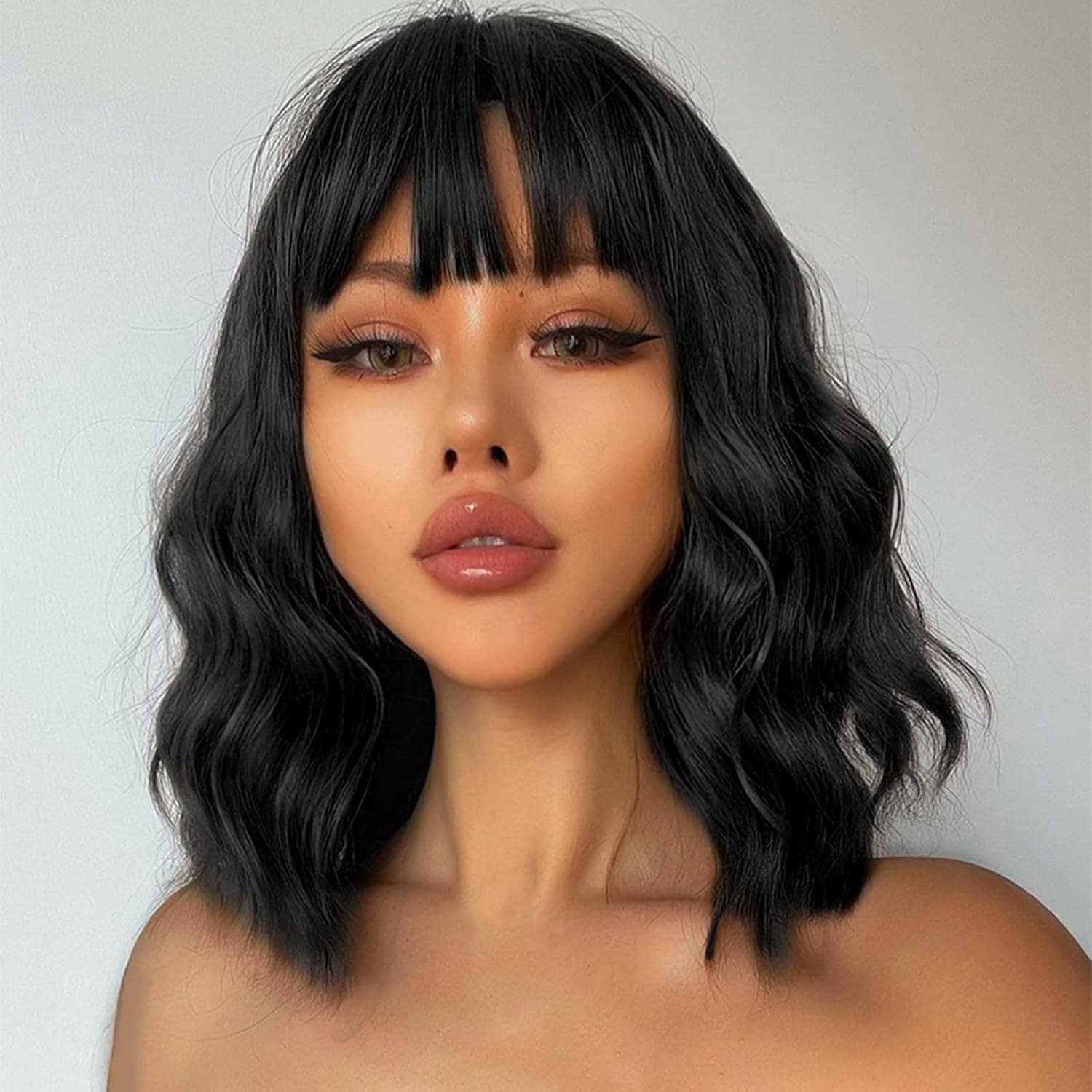 CAIXIU HAIR Wavy Bob Wigs With Bangs For Women Black Short Wavy Bob Curly Wig Synthetic Natural Looking Heat Resistant Fiber Wig