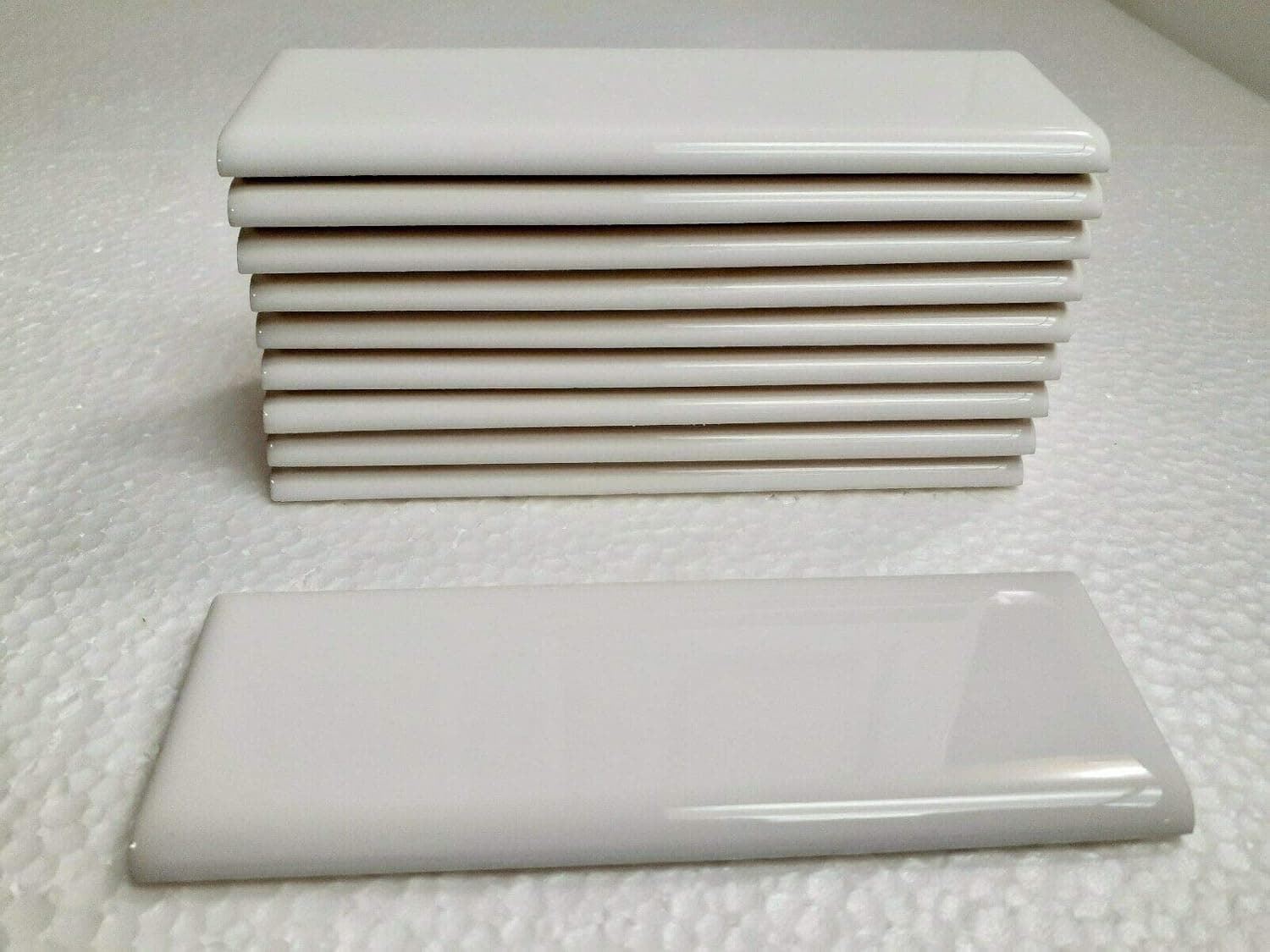 Arctic White 2x6 in Ceramic Tile Bullnose Trim Edge 2 x 6 inch Daltile Color 0190 Box 10 Piece