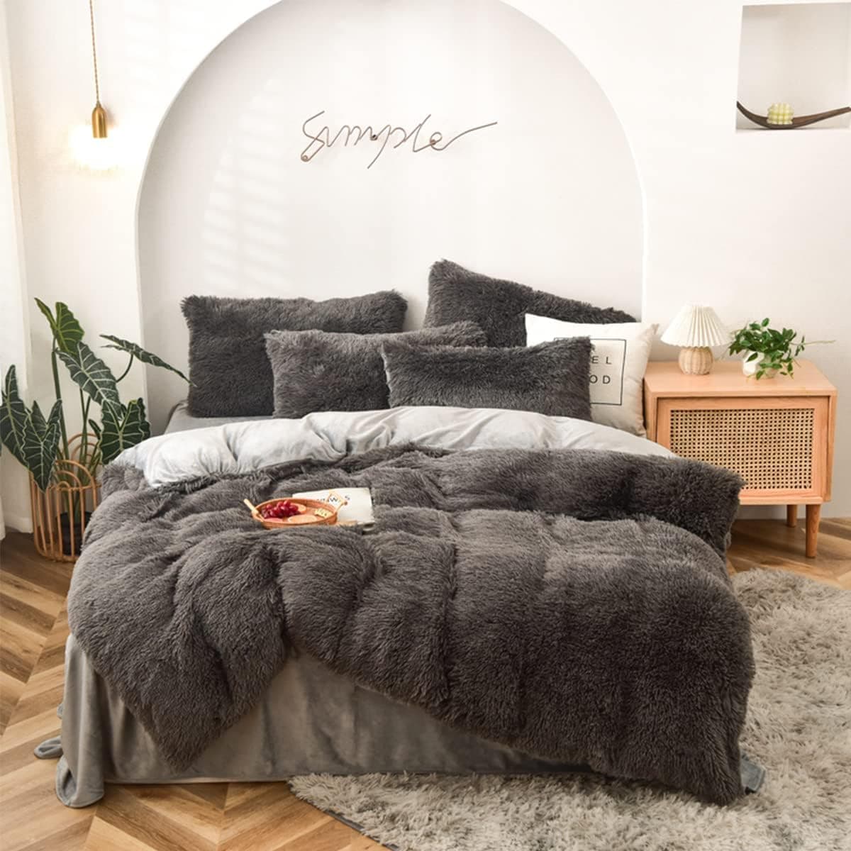 5 PCS Plush Shaggy Duvet Cover Sets Full/Queen, Faux Fur Velvet Fluffy Bedding, Luxury Ultra Soft Plush Duvet Covers (1 Fitted Sheet + 1 Plush Duvet Cover + 1 Heart Pillow + 2 Pillow Cases)
