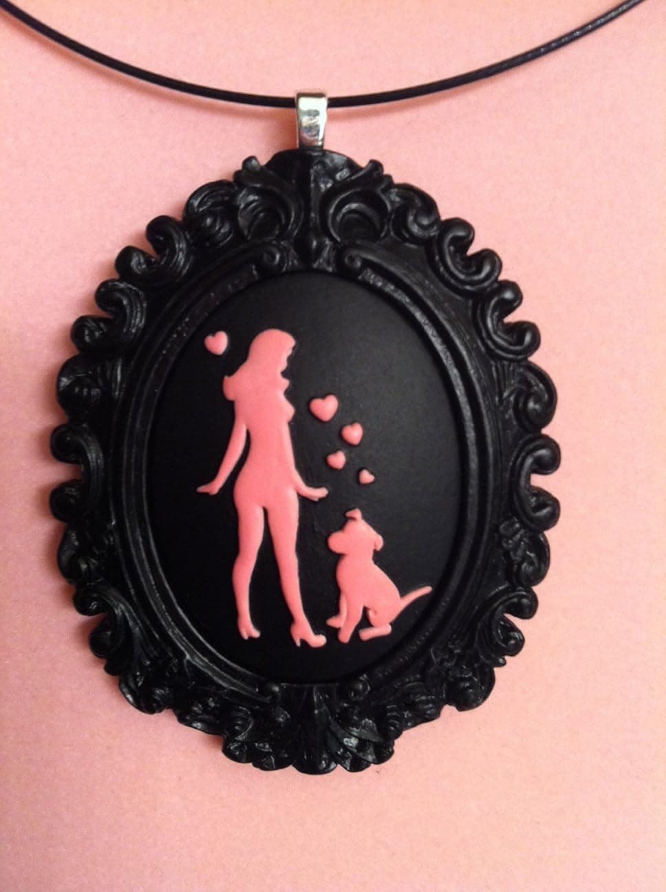 Cameo Necklace - Silhouette (One Size Only)