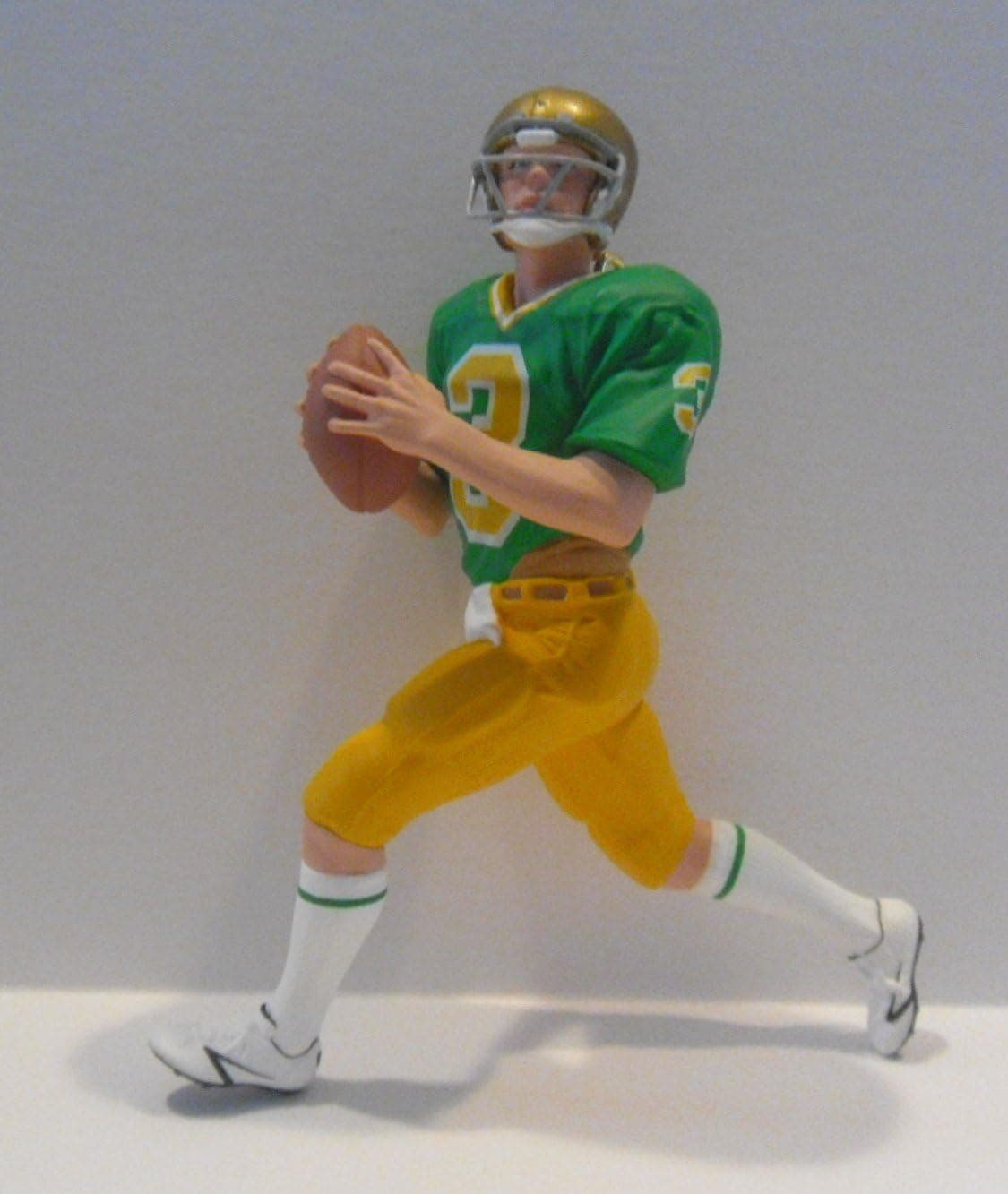 Hallmark Keepsake Ornament - Joe Montana at Notre Dame 1996 (QXI6843)