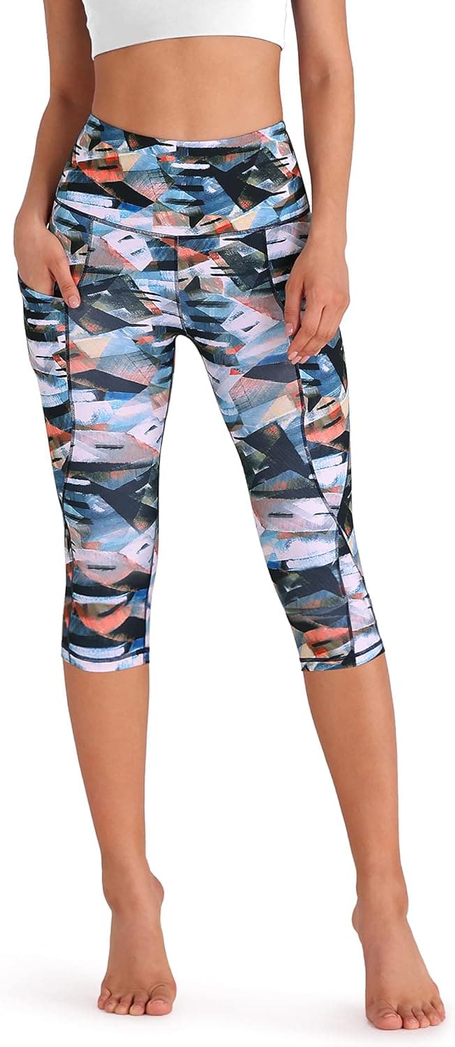 ODODOS Women's High Waisted Yoga Capris with Pockets,Tummy Control Non See Through Workout Sports Running Capri Leggings