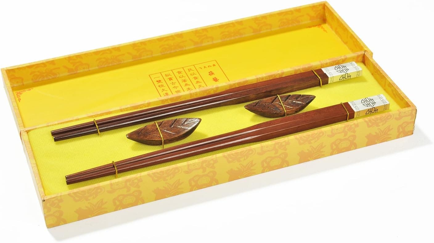Chopsticks"Double Happiness" - Fine set of chopsticks made of red sandalwood in gift box (2 pairs of chopsticks and chopstick rests) - CS-SW-S2-01 (US)