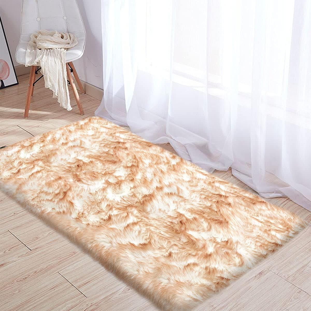 Rainlin Luxurious Faux Fur Sheepskin Area Rugs Super Soft 3x5 Fluffy Bedroom Rugs for Living Room Bedside Floor Carpet Shaggy Furry Rug
