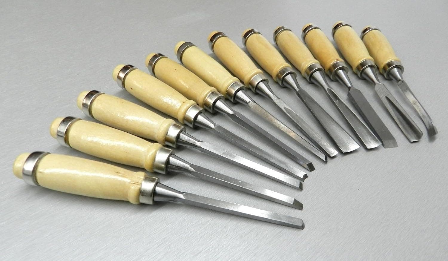WOOD CARVING SET 12 PC CHISEL SET WOOD CARVERS CHISELS - GOUGES SHAPES 12 PIECES (LZ 2 FRE) NOVELTOOLS