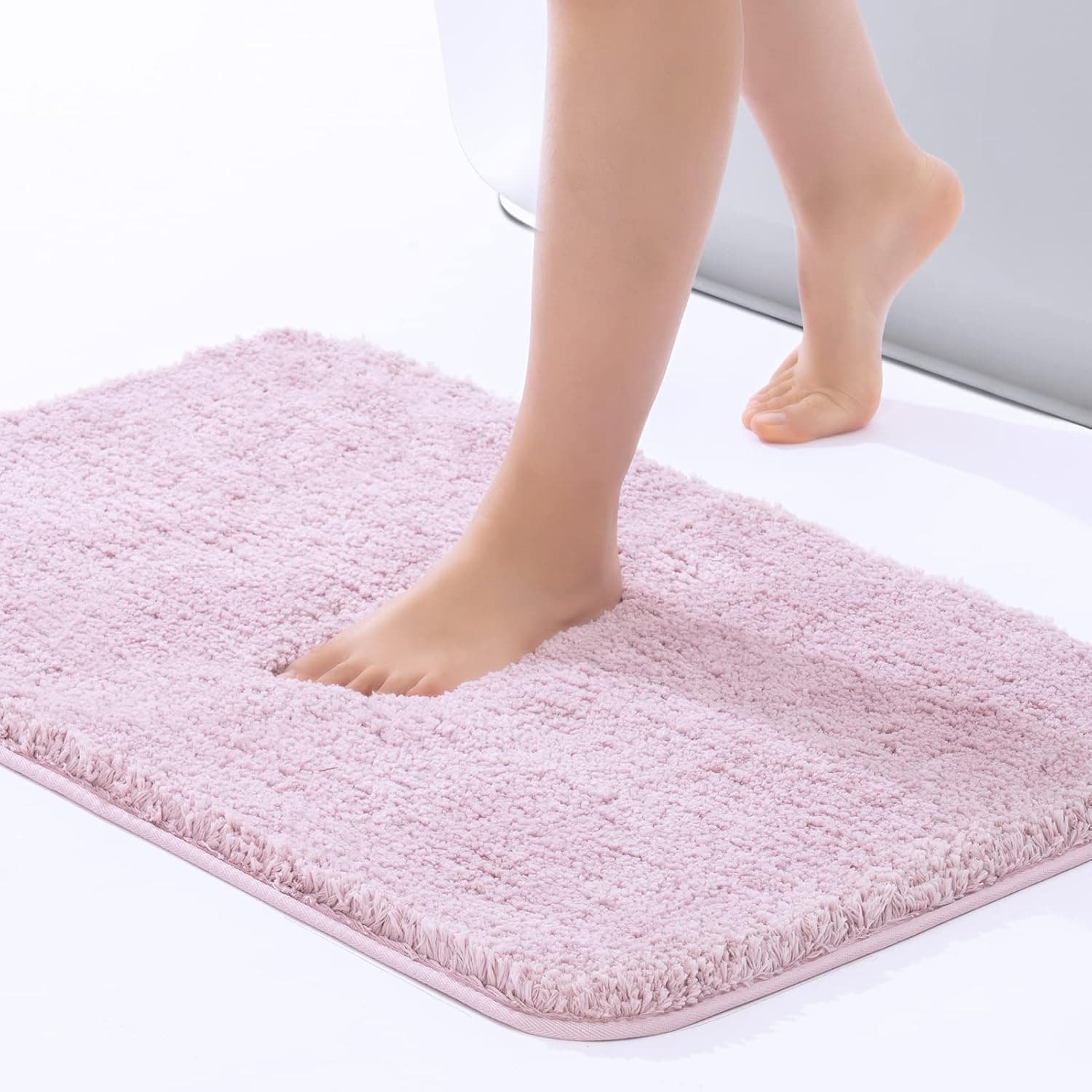 ROSMARUS Shaggy Bath Rugs for Bathroom Non Slip 28" X48", Water Absorbent Extra Long Bath Mat, Soft Shower Mat for Bathroom Floor & Tub, Fluffy Plush Bathroom Rugs Machine Washable, Mauve Pink