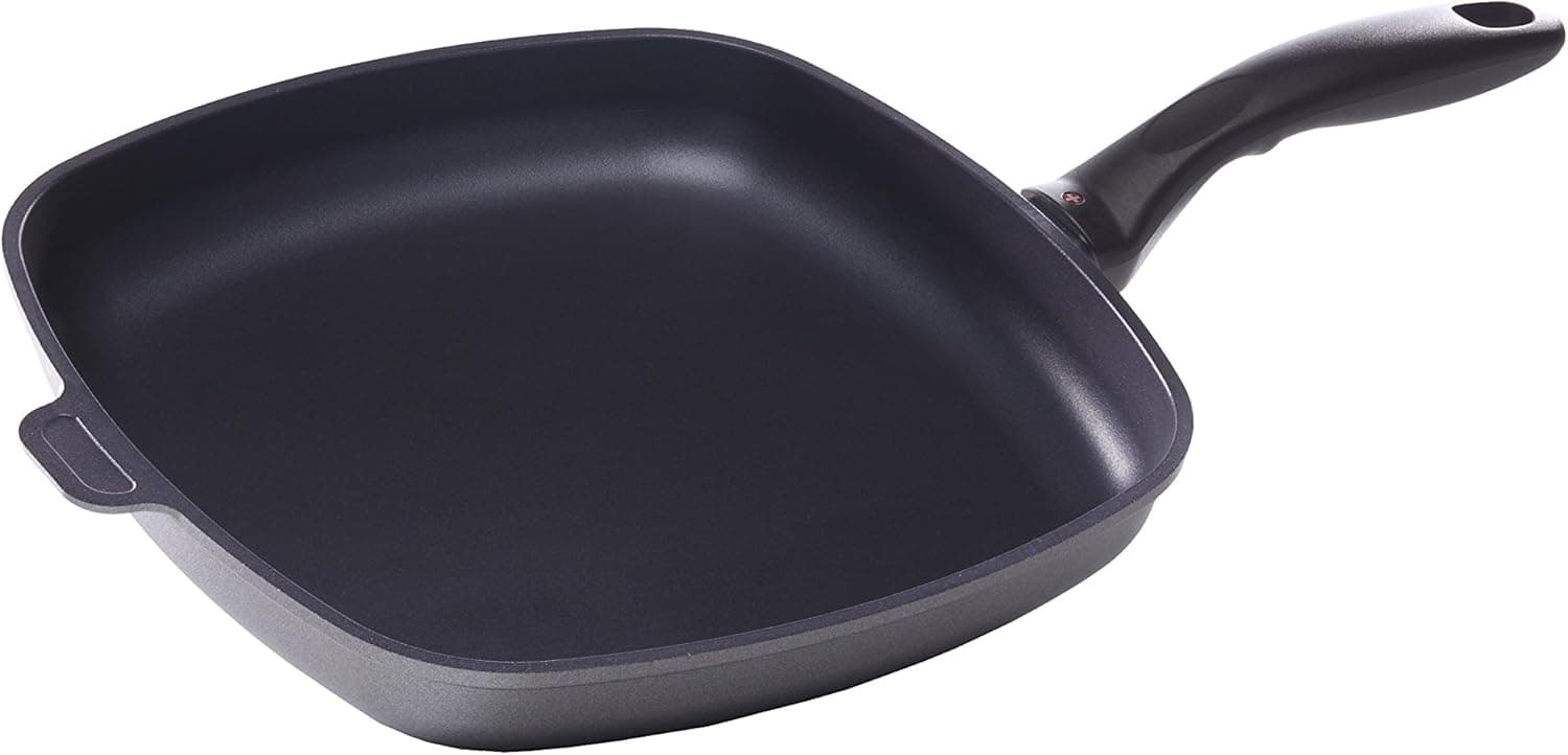 Swiss Diamond 11" x 11" Square Fry Pan HD Nonstick Diamond Coated Aluminum Square Fry Pan Dishwasher Safe and Oven Safe Grey