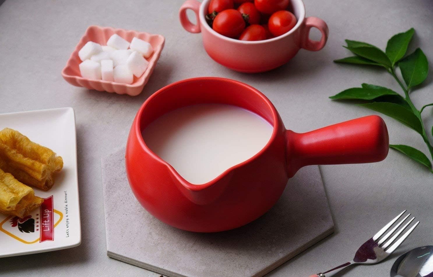 Leermart Ceramic Warmer Milk Butter Mini Saucepan Cookware Kitchen Cookware Pot(500ml) (red)