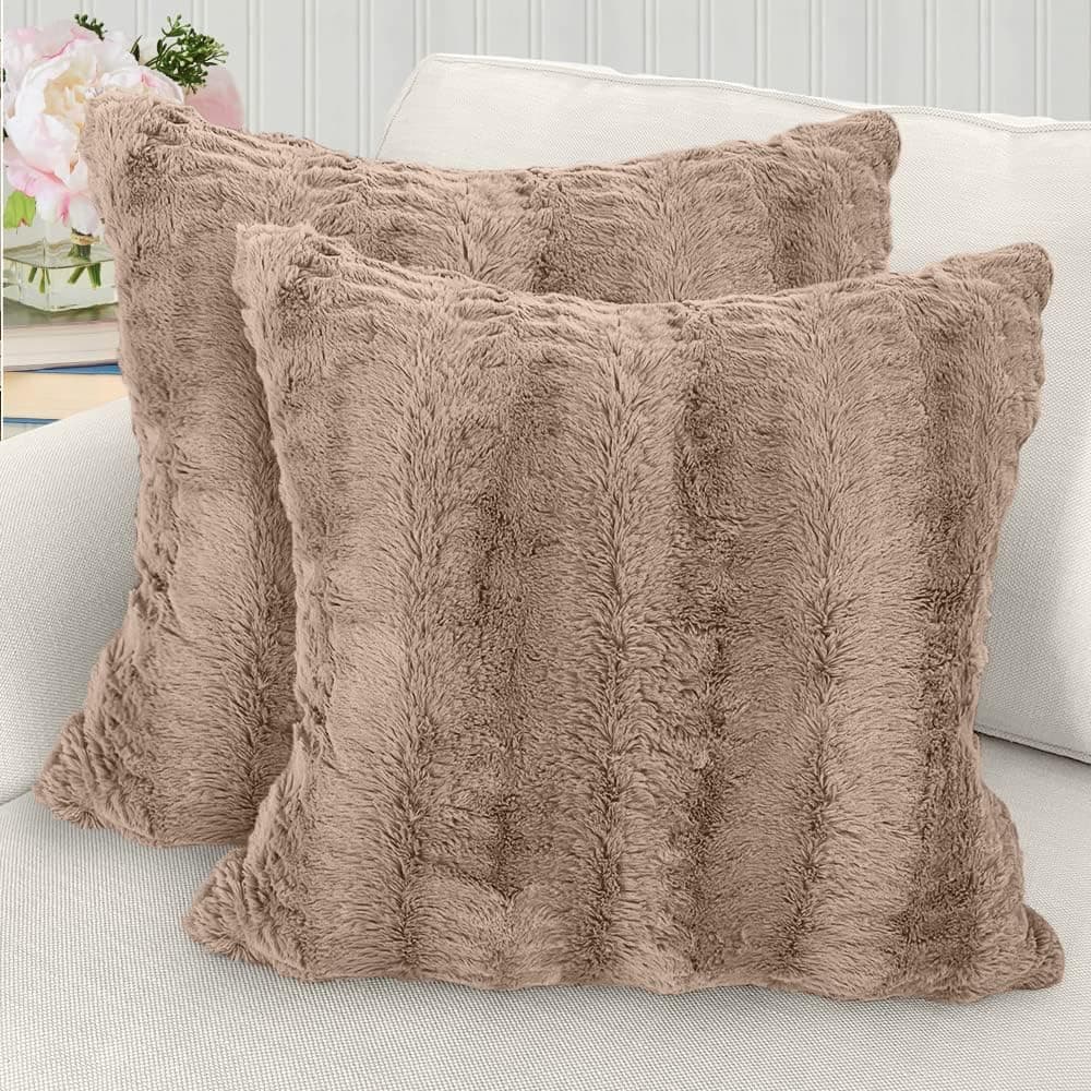 The Connecticut Home Company Throw Pillow Covers, 20x20 Set of 2, Soft Faux Fur Decorative Pillowcase Sets, Luxury Home Décor Accent Square Pillows for Livingroom Sofa, Couch, Bedroom Beds, Beige