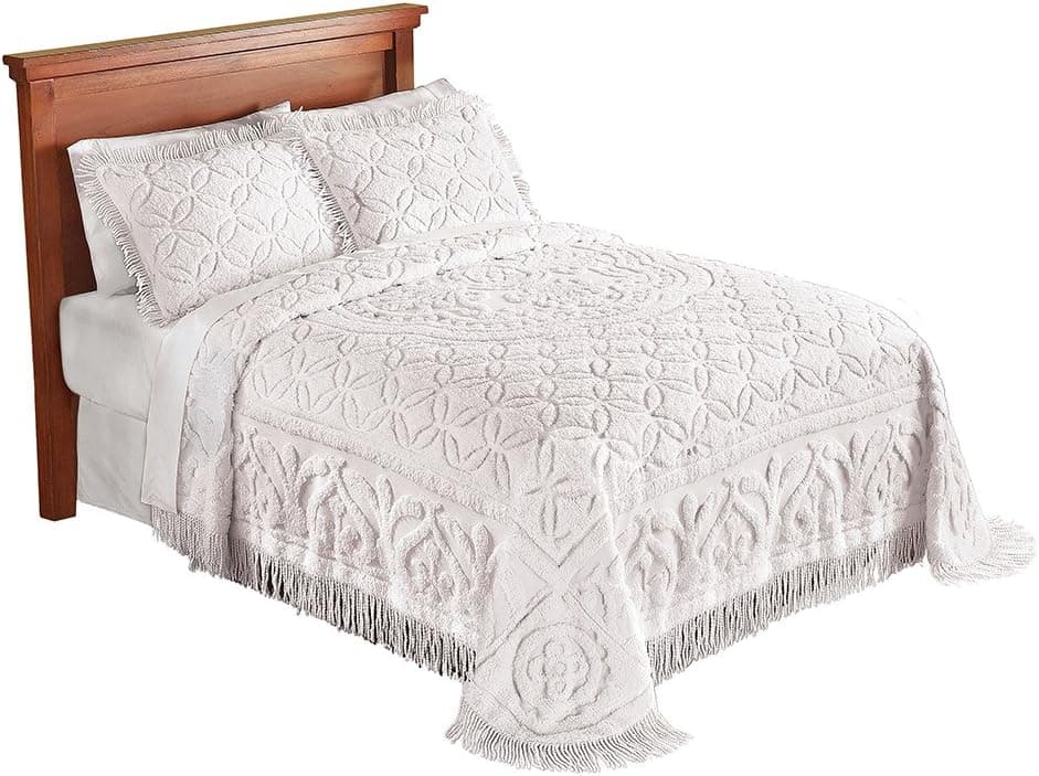 Collections Etc Elegant Victoria Plush Chenille Bedspread with Fringe Border and Ring Design, Ivory, Full