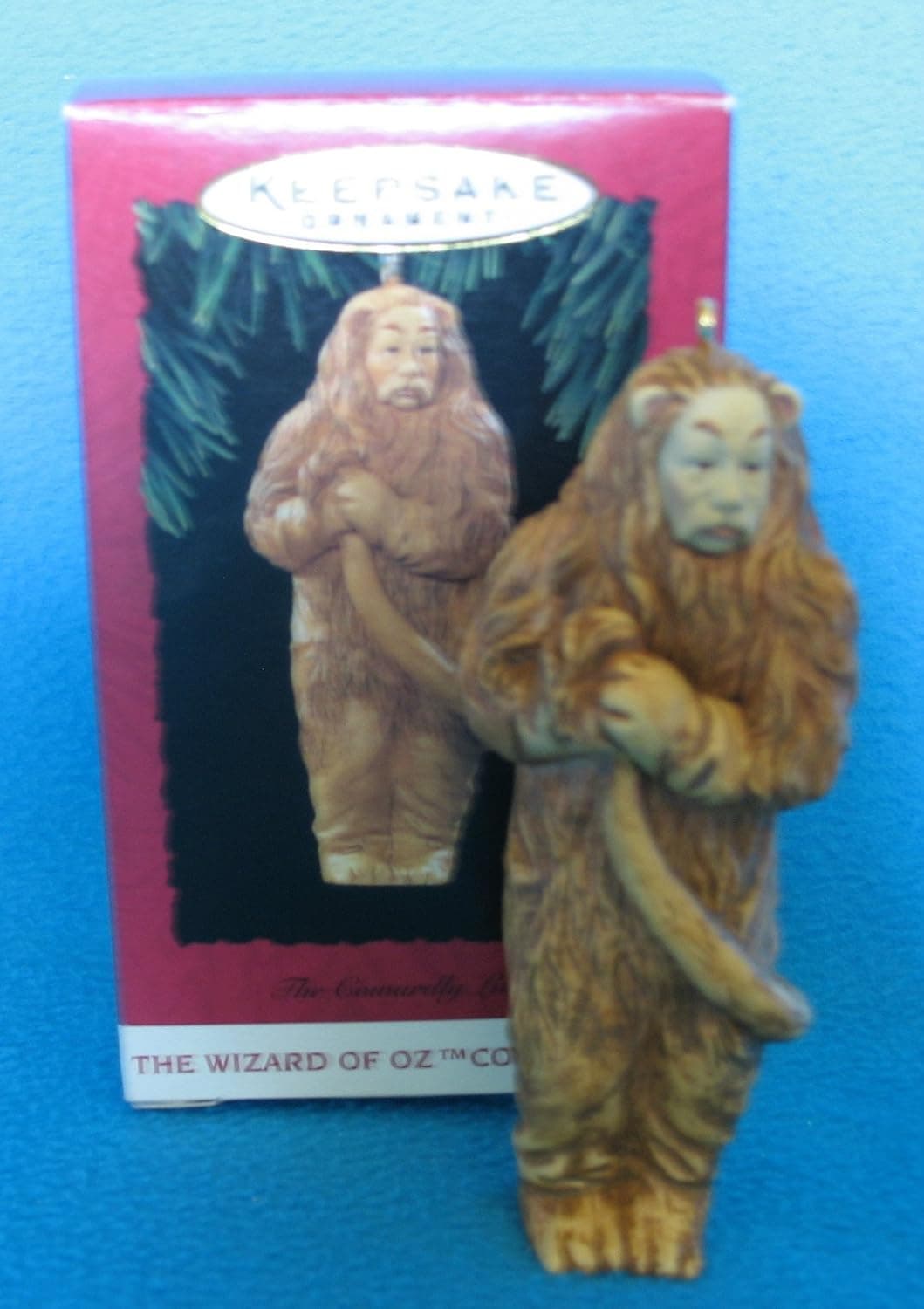 1 X 1994 Hallmark THE COWARDLY LION Part of The Wizard Of Oz Collection Ornament
