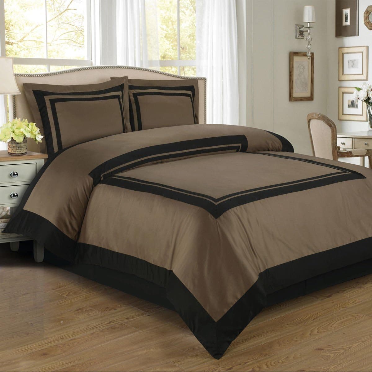 Luxury & Stylish Hotel Duvet Cover Set,100% Egyptian Cotton Elegant & Ultra Soft Duvet Set, 3 Piece King/California King Size Duvet Cover Set, Taupe and Black