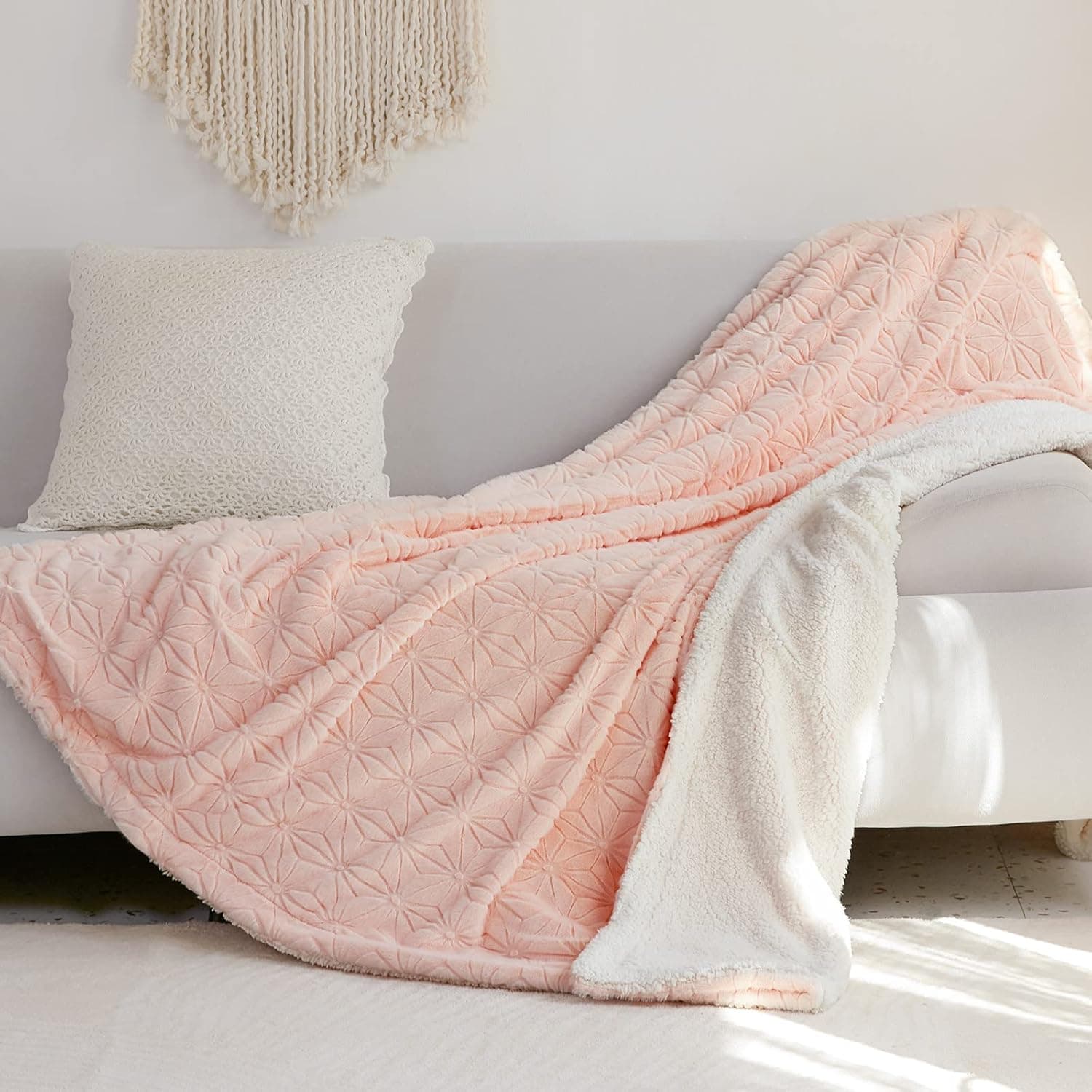 Elegear Faux Fur Throw Blanket - Super Soft Fuzzy Throw Blanket for Couch, Sofa, Bed, Fall, Winter - Cozy Warm Fluffy Decorative Pink Throw Blanket - 50" x 60"