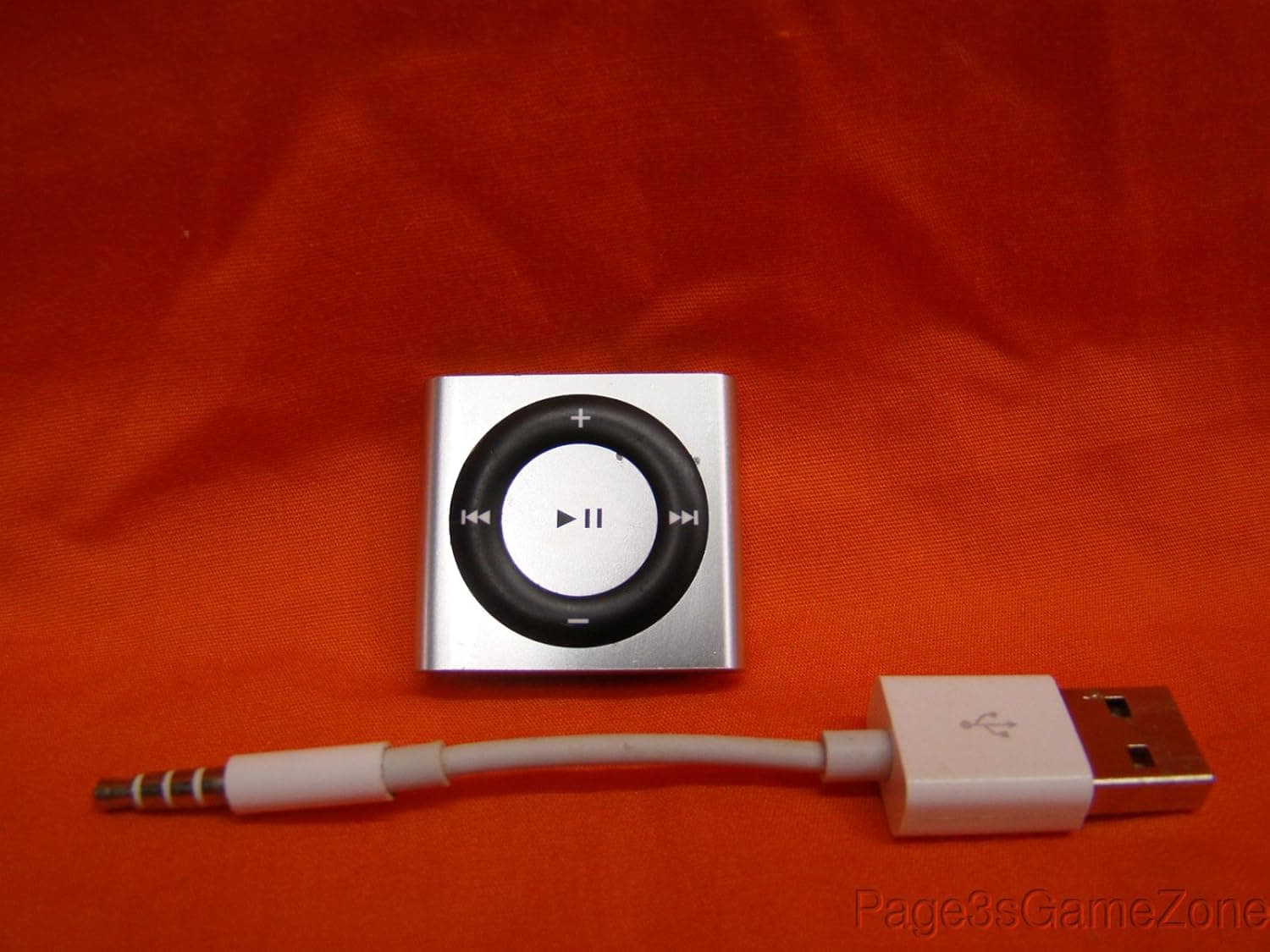 Apple MC645LL/A iPod shuffle 2GB - Silver