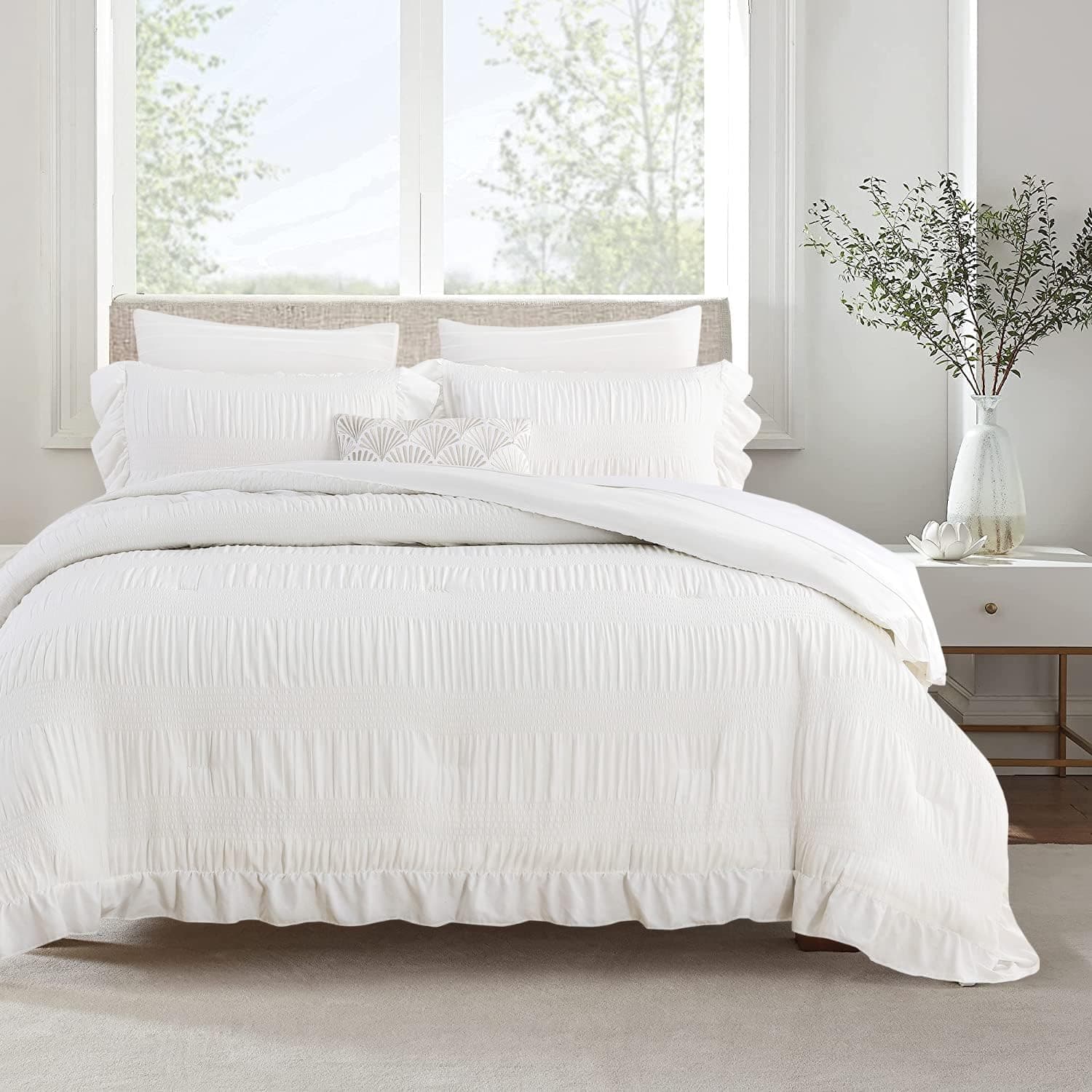 ALEISSEL Off-White Comforter Queen Size Seersucker Design with Ruffled Edges, Ultra-Soft White Bedding Set Queen Size 3 Piece Set, Down Alternative Light-Weight Comforter Set(Off-White,90"x90")