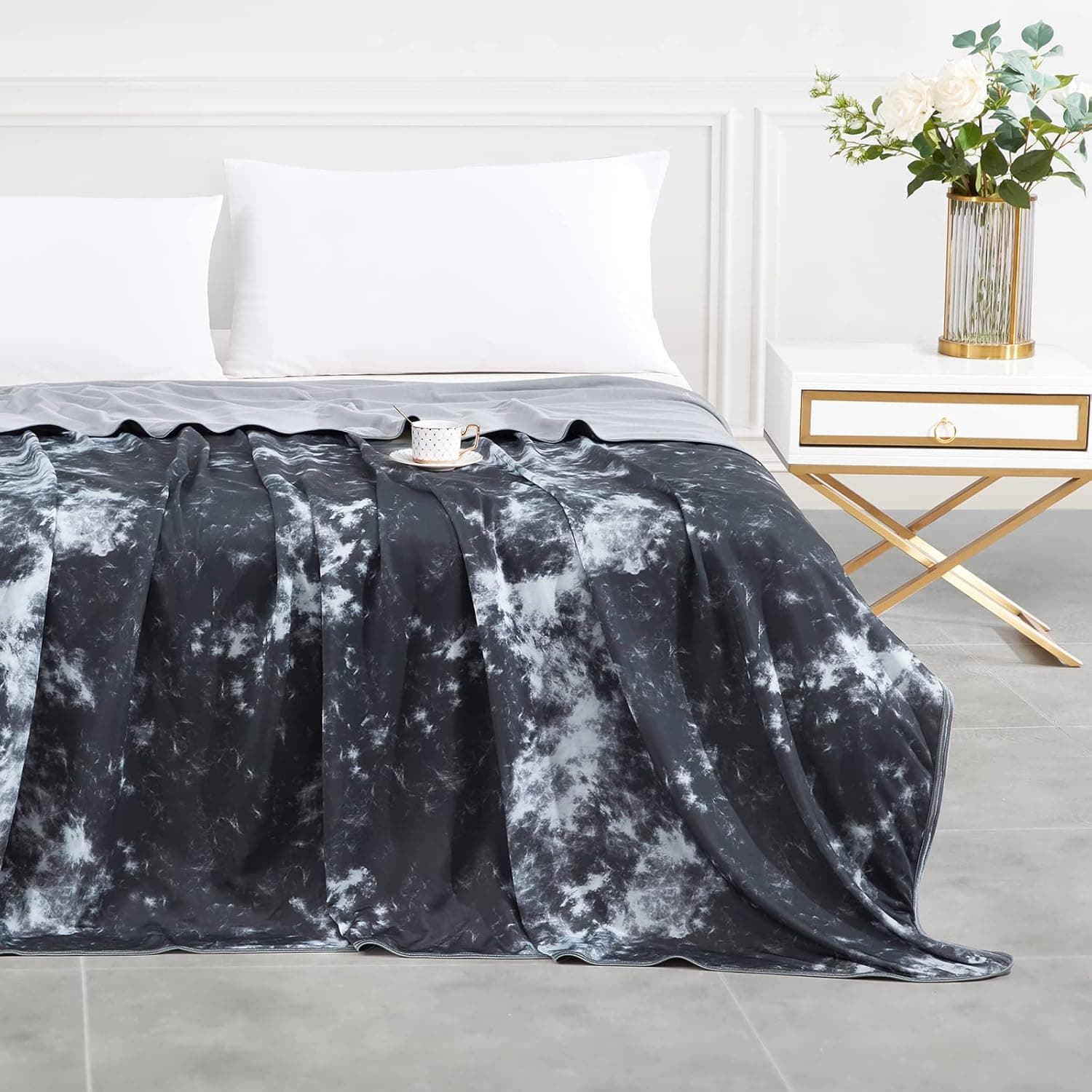 Elegear Cooling Blanket Tie Dye, Q-Max>0.5 Japanese Arc-Chill Cooling Fiber, Both Sides[Cooling/Cotton] for All-Season, Soft Breathable Blankets Keep Adults/Child/Baby Cool (Black, Twin/Full 59"x79")