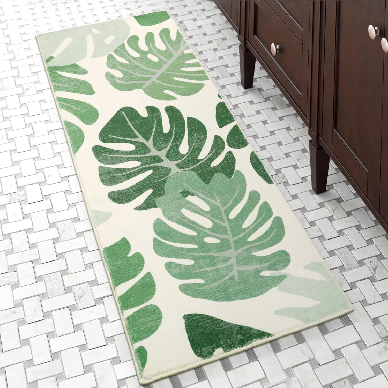 Lukinbox Kitchen Runner Rug, Green Leaf Non-Slip Washable Bath Mats, Soft Velvet Bathroom Rug Cute Long Area Rug for Hallway, Bedroom, Living Room, 20"x59"