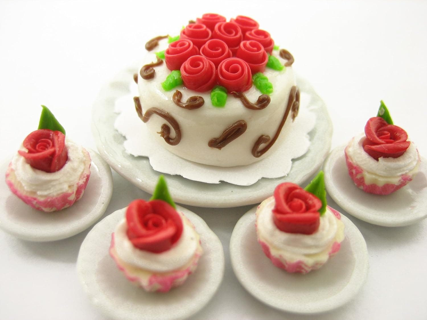 Dollhouse Miniatures Food Cake & Red Rose Cupcake Ceramic Plate Lover Set 13379