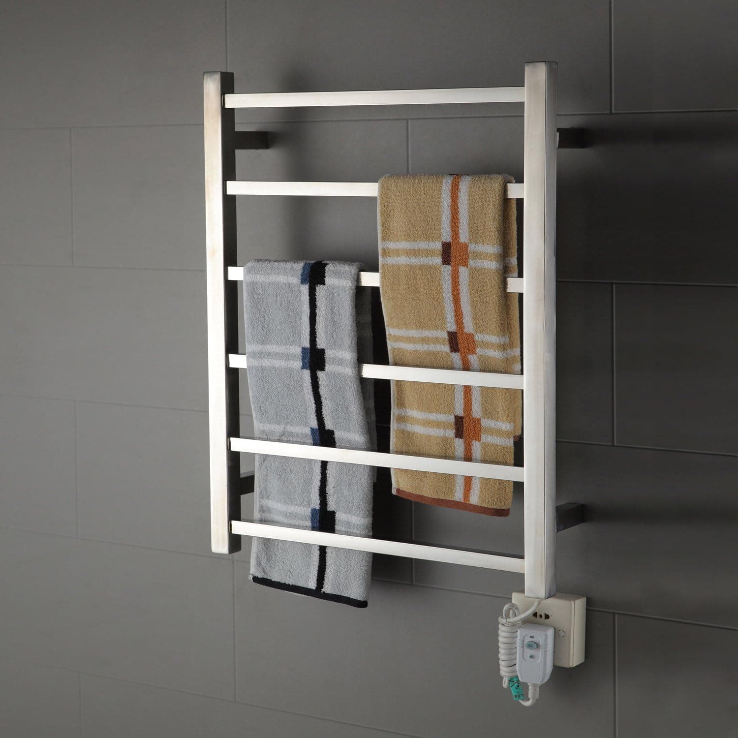 Towel Warmer Novelty Design 60W Wall Mount Stainless Steel Polished Finish Circular Tube Drying Rack Lavatory Home Decor Bath Shower Improvement