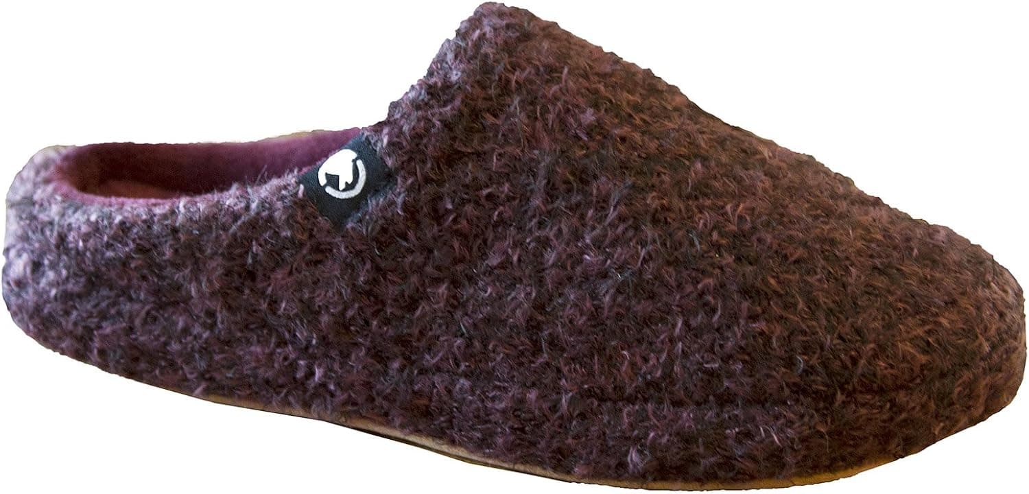 Isotoner Women's Eyelash Knit Erika Hoodback Slipper, Henna 6.5-7.5