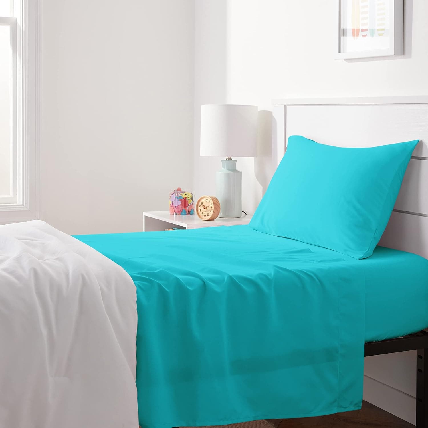 Amazon Basics Kid's Soft Easy-Wash Lightweight Microfiber Sheet Set, Twin, Bright Aqua