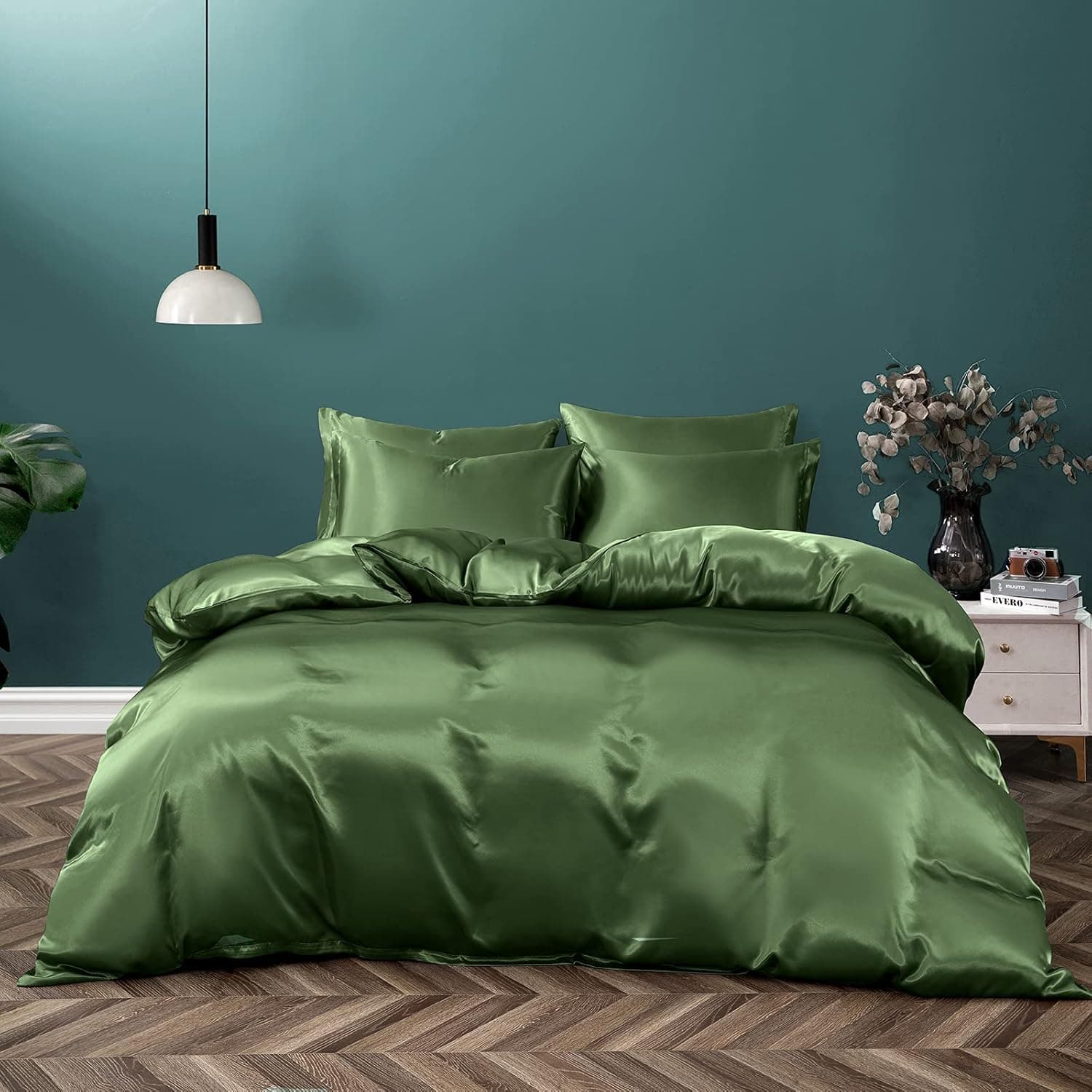 P Pothuiny 5 Pieces Satin Duvet Cover Full/Queen Size Set, Luxury Silky Like Sage Green Duvet Cover Bedding Set with Zipper Closure, 1 Duvet Cover + 4 Pillow Cases (No Comforter)