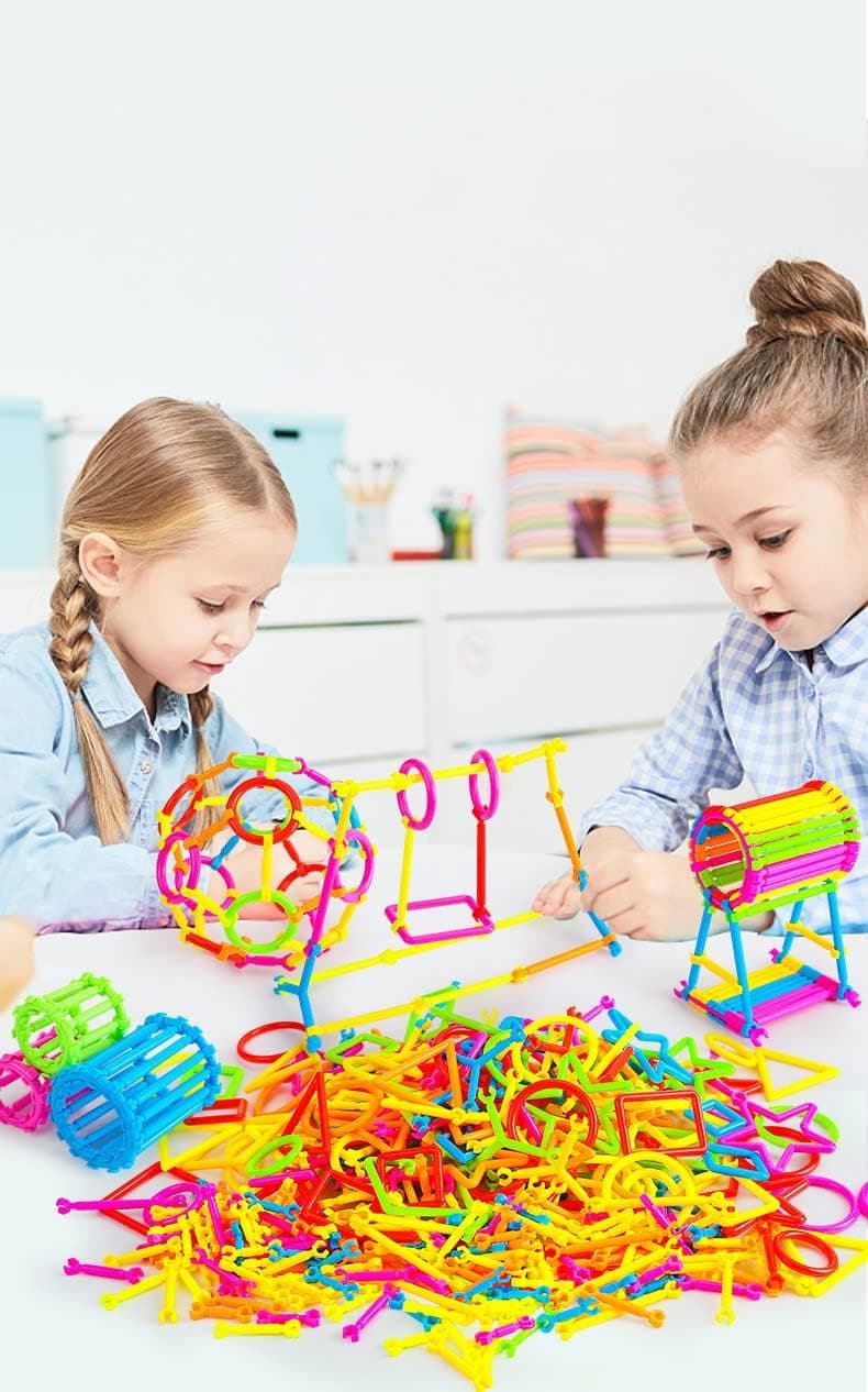 Fun toys 560 PCS Building Blocks Set, Different Shape Educational Construction Engineering Set 3D Puzzle, Interlocking Creative Connecting Kit,Great Toy for Both Boys and Girls CMB-029