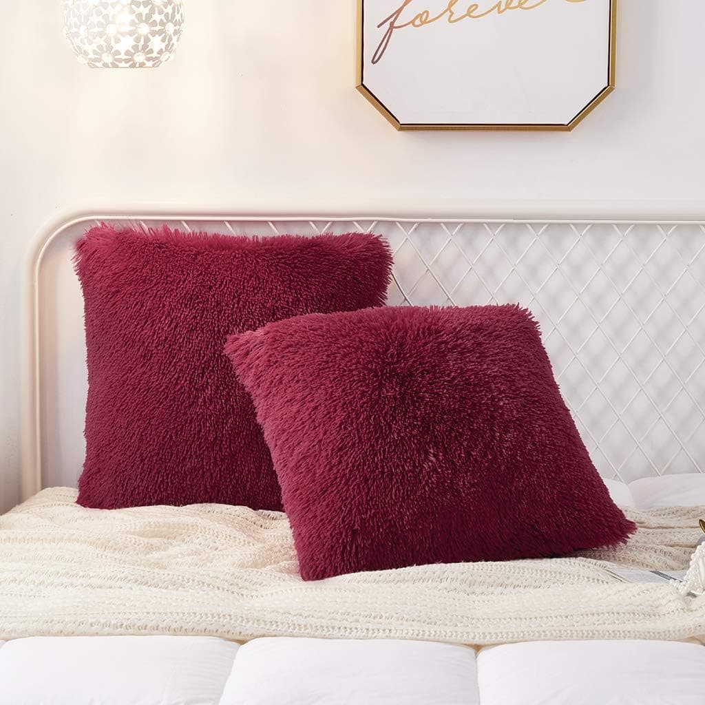 Uhamho Set of 2 Faux Fur Throw Pillow Covers Soft Velvet Decorative Pillowcases Zipper Closure (Burgundy, 18" x 18")