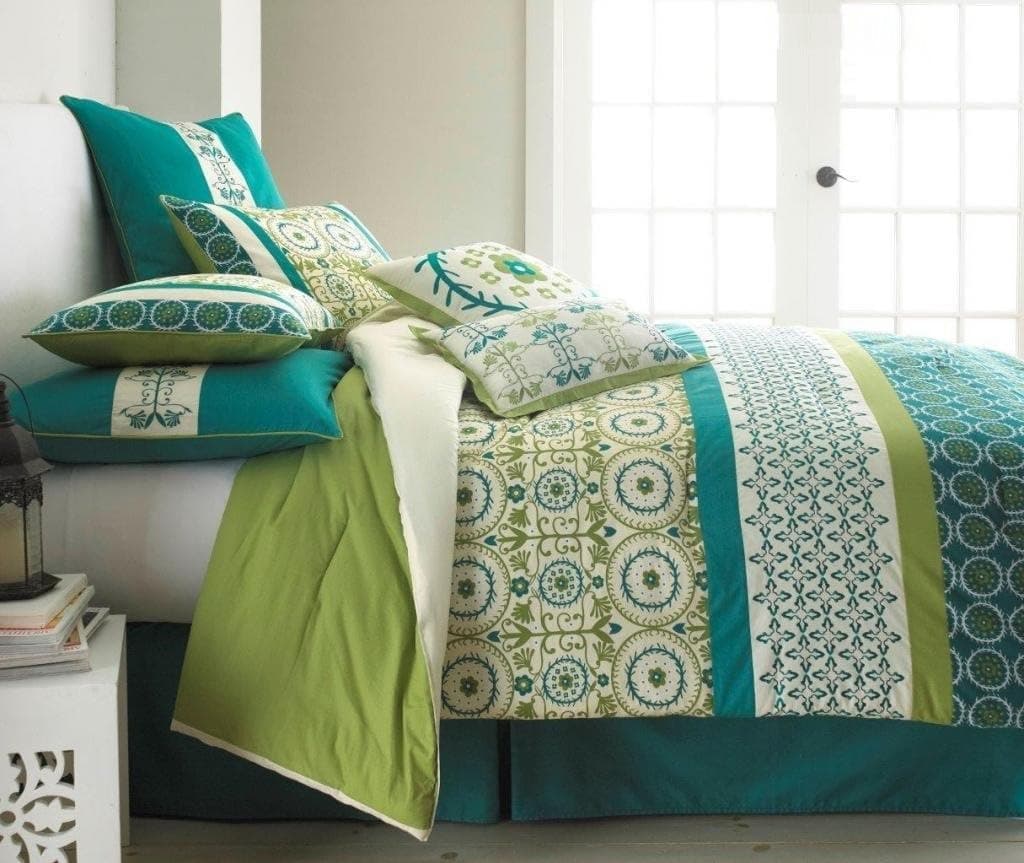 Pacific Coast Textiles 8-Piece Arden Comforter Set, King, Jade
