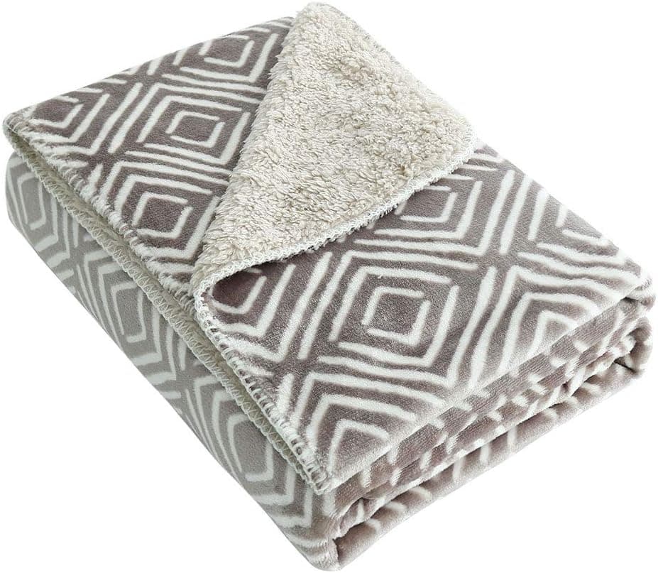 uxcell Reversible Floral Fleece Throw Blanket with Berber Reverse,Soft Fuzzy Plush Flannel Blanket for Couch/Sofa,50" x 60",Geometric Khaki