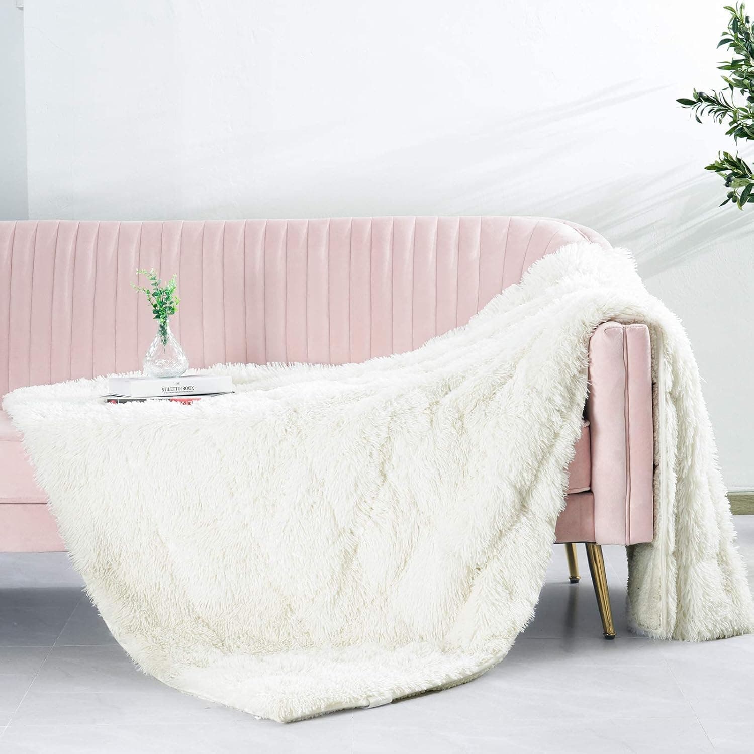 Pacapet Fuzzy Sherpa Weighted Blanket 20lbs for Adult, Fluffy Faux Fur Weighted Blanket, 60" X 80" for Queen Size Bed, Soft Plush Cream Fleece Blankets, Dual Sided for Sofa/Couch/Bed