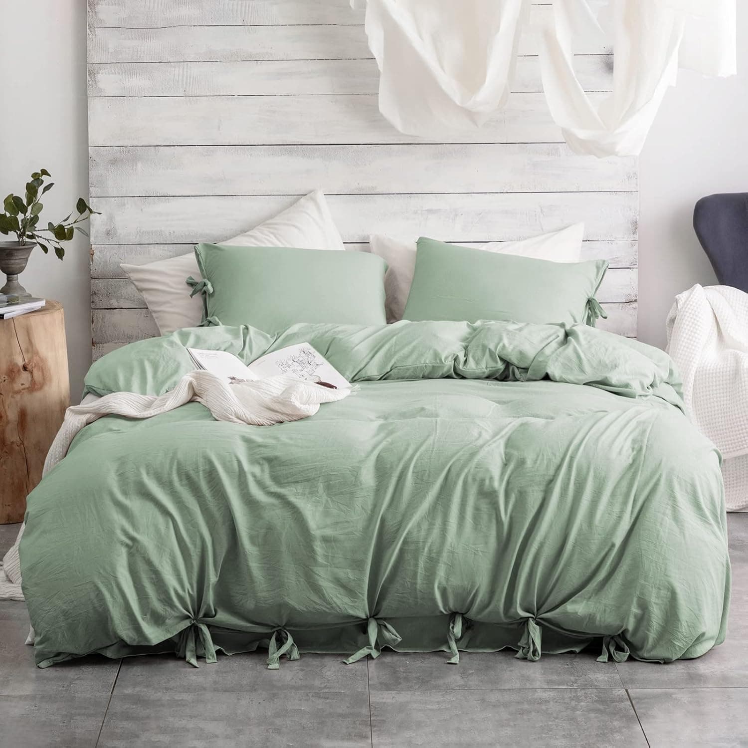 Argstar 3 Pieces Sage Green Bowknot Duvet Cover California King Size, 100% Washed Microfiber Bow Ties Bedding Comforter Cover, Soft and Easy Care Duvet Cover Set(1 Sage Duvet Cover, 2 Pillow Shams)