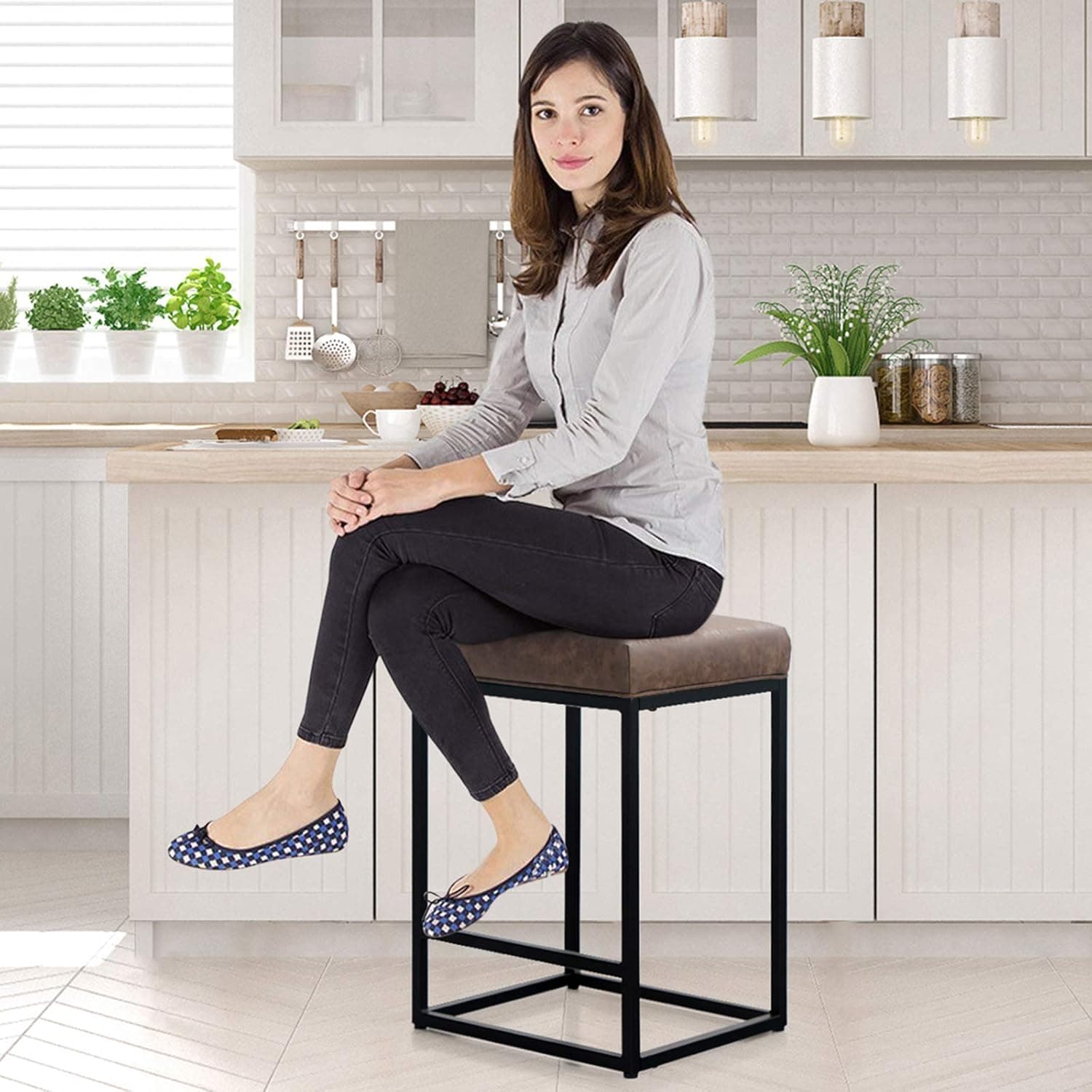 Maison Counter Height 24 Inch Bar Stool for Kitchen Counter Backless Industrial Stool Modern Upholstered Barstool Countertop Chair Saddle Seat Island Stool,330 LBS Bear Capacity,1 Stool(24 Inch,Brown)
