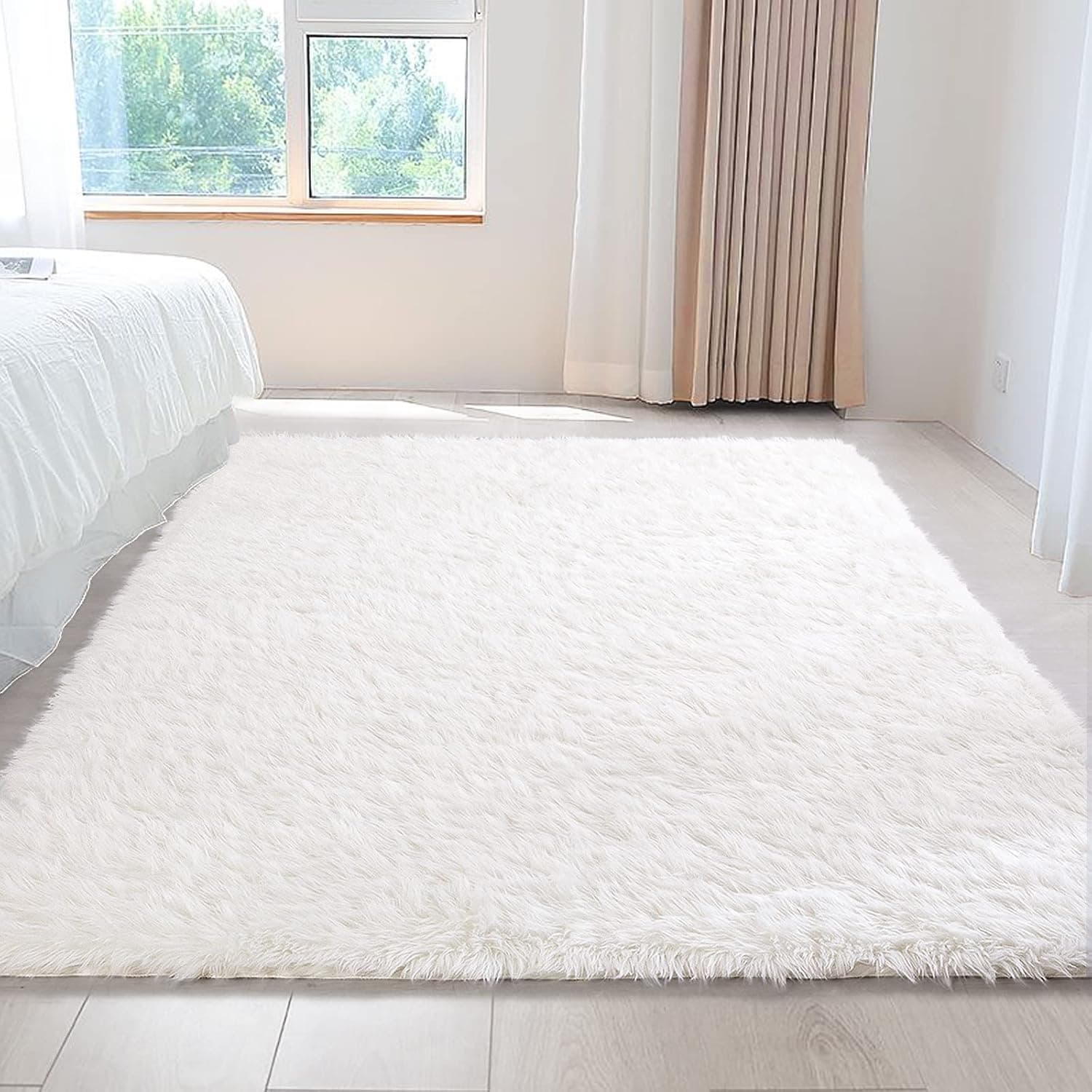 ROYALAY White Fluffy Faux Fur Area Rug 6x9 for Living Room, Ultra Soft & Fluffy Faux Sheepskin Rug Floor Mat for Kids Room, Bedroom, Luxury Plush & Fuzzy Beside Carpet